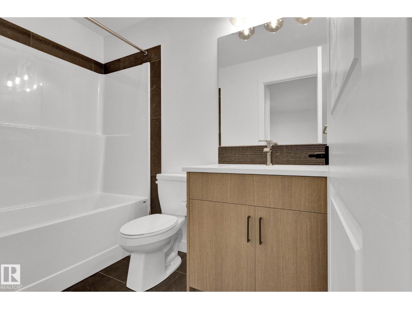 3755 Erlanger Dr Nw, Edmonton, Alberta  T6M 1R9 - Photo 10 - E4448666