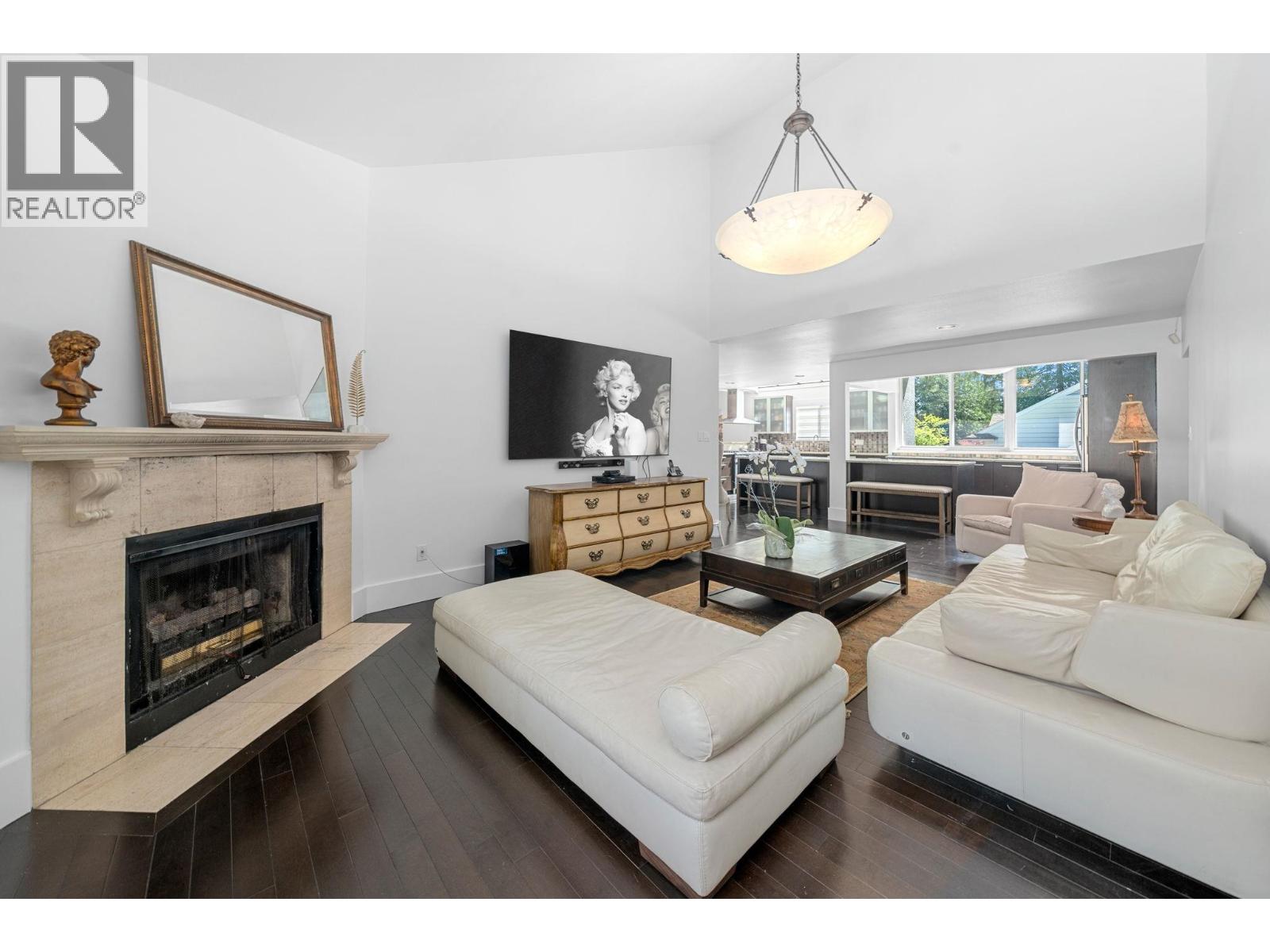 4869 Capilano Road, North Vancouver, British Columbia  V7R 4K4 - Photo 6 - R3044960