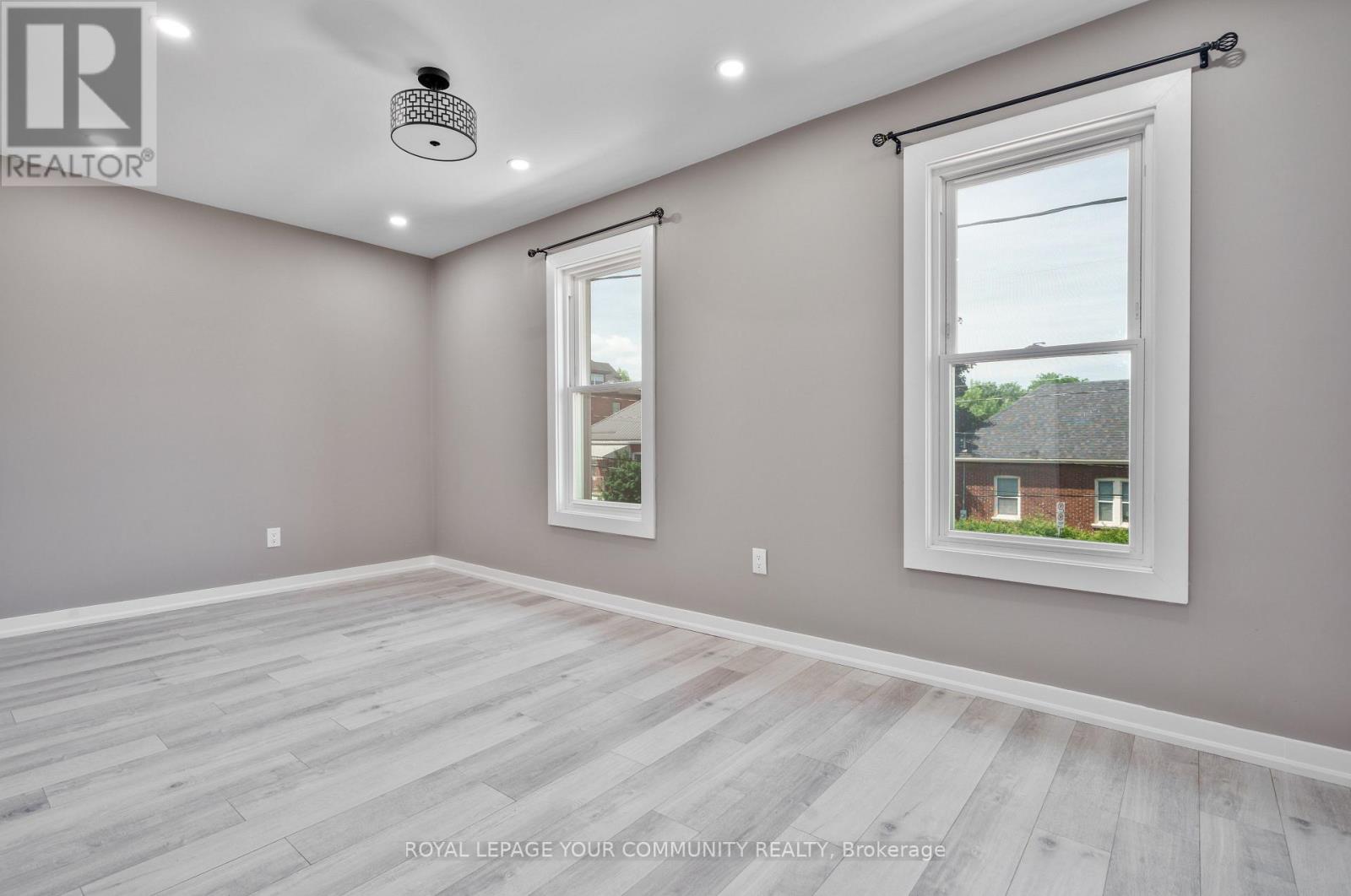 193 Drummond Street, Brantford, Ontario  N3S 6A8 - Photo 27 - X12400201