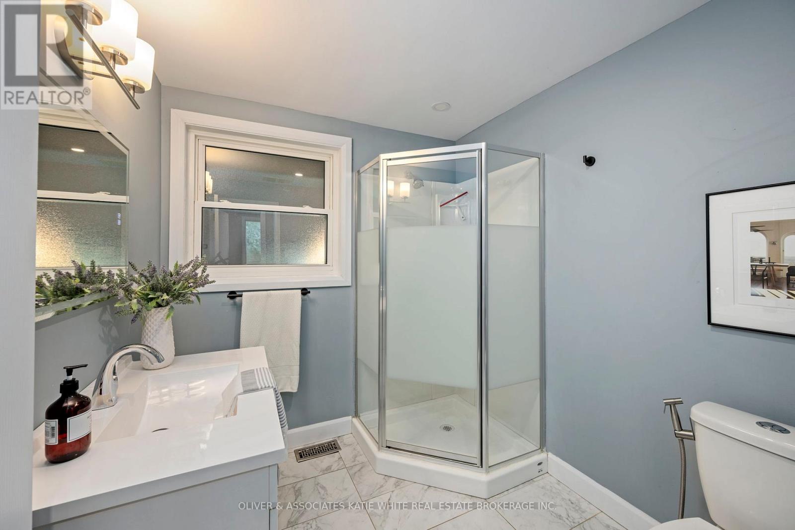 120 Erie Avenue, Middlesex Centre (Komoka), Ontario  N0L 1R0 - Photo 19 - X12421672