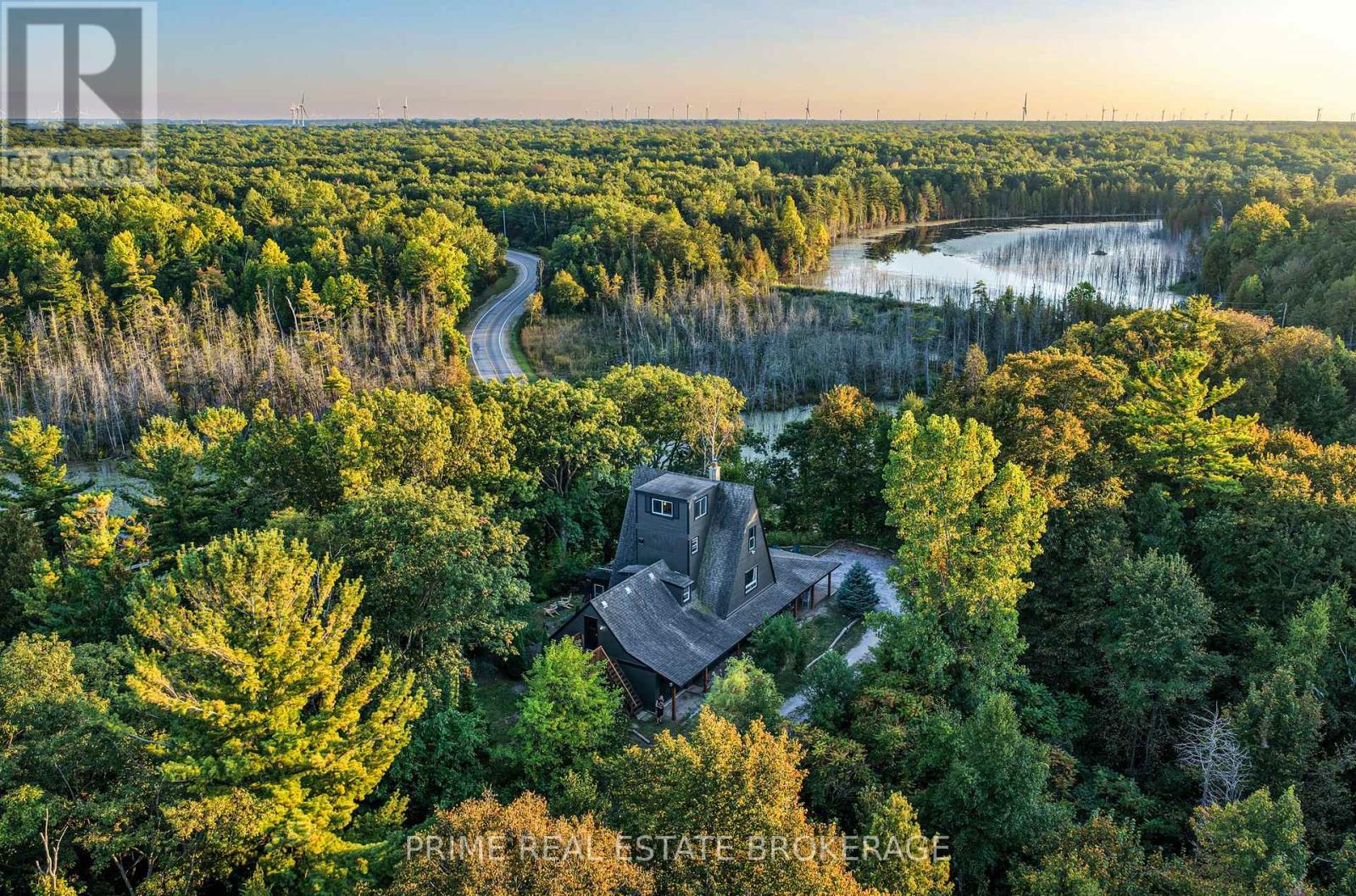 7166 Outer Drive, Lambton Shores, Ontario  N0M 2L0 - Photo 1 - X12421686