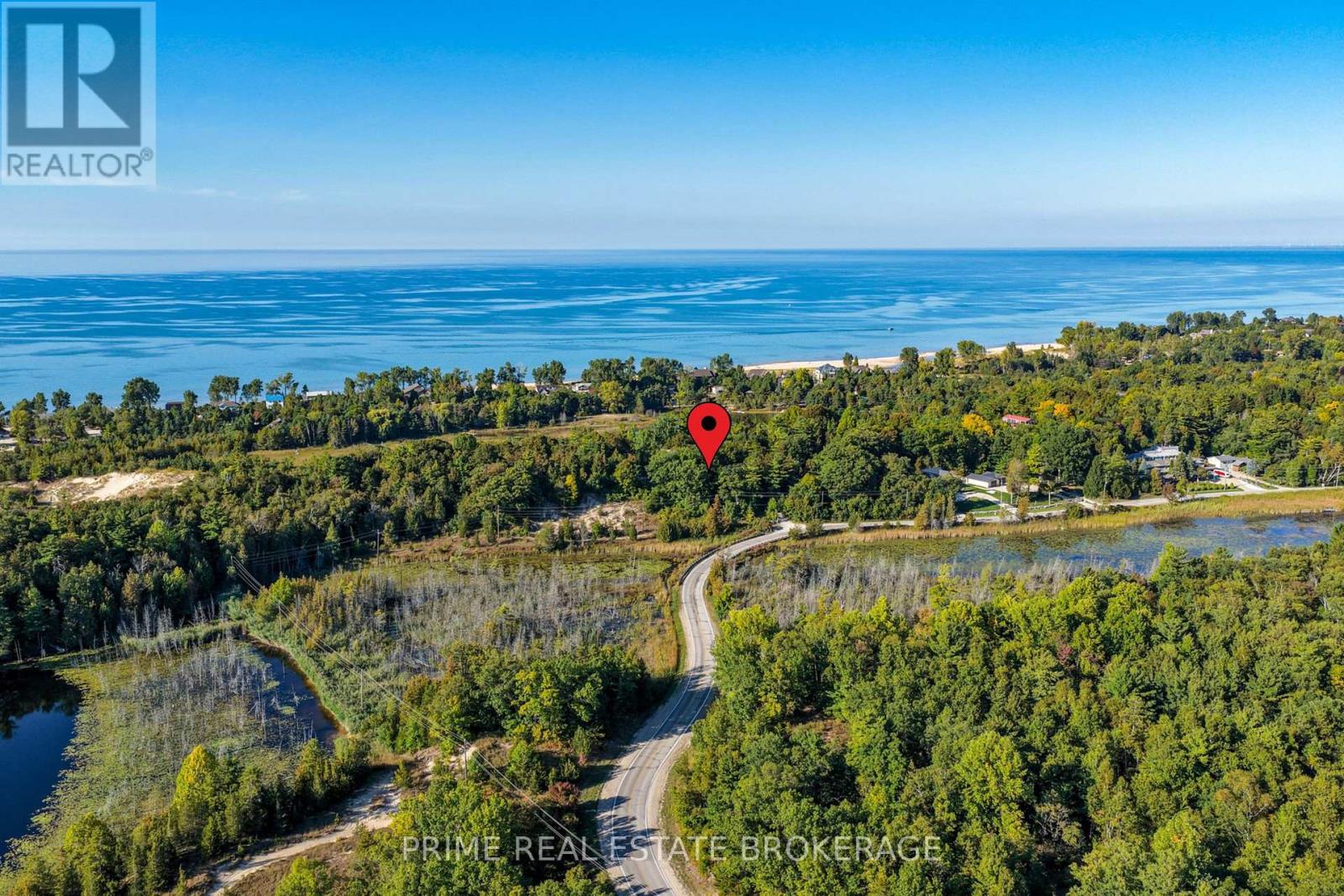7166 Outer Drive, Lambton Shores, Ontario  N0M 2L0 - Photo 2 - X12421686