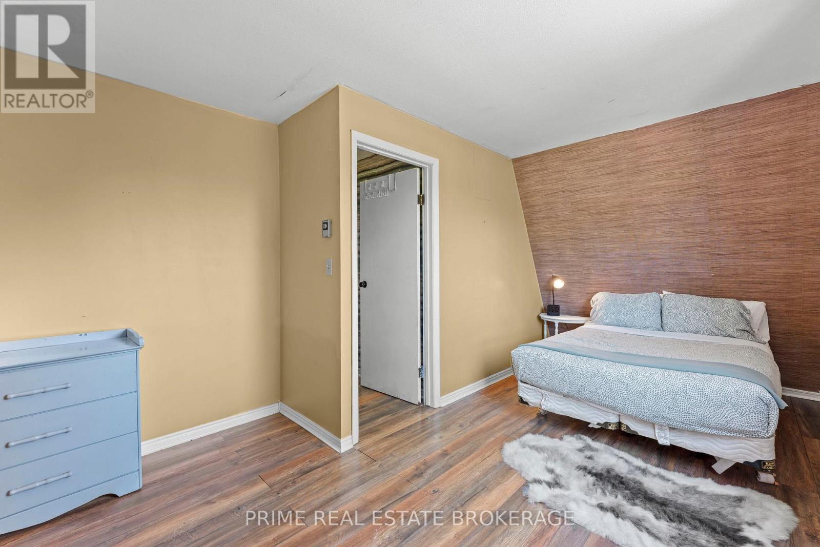 7166 Outer Drive, Lambton Shores, Ontario  N0M 2L0 - Photo 21 - X12421686