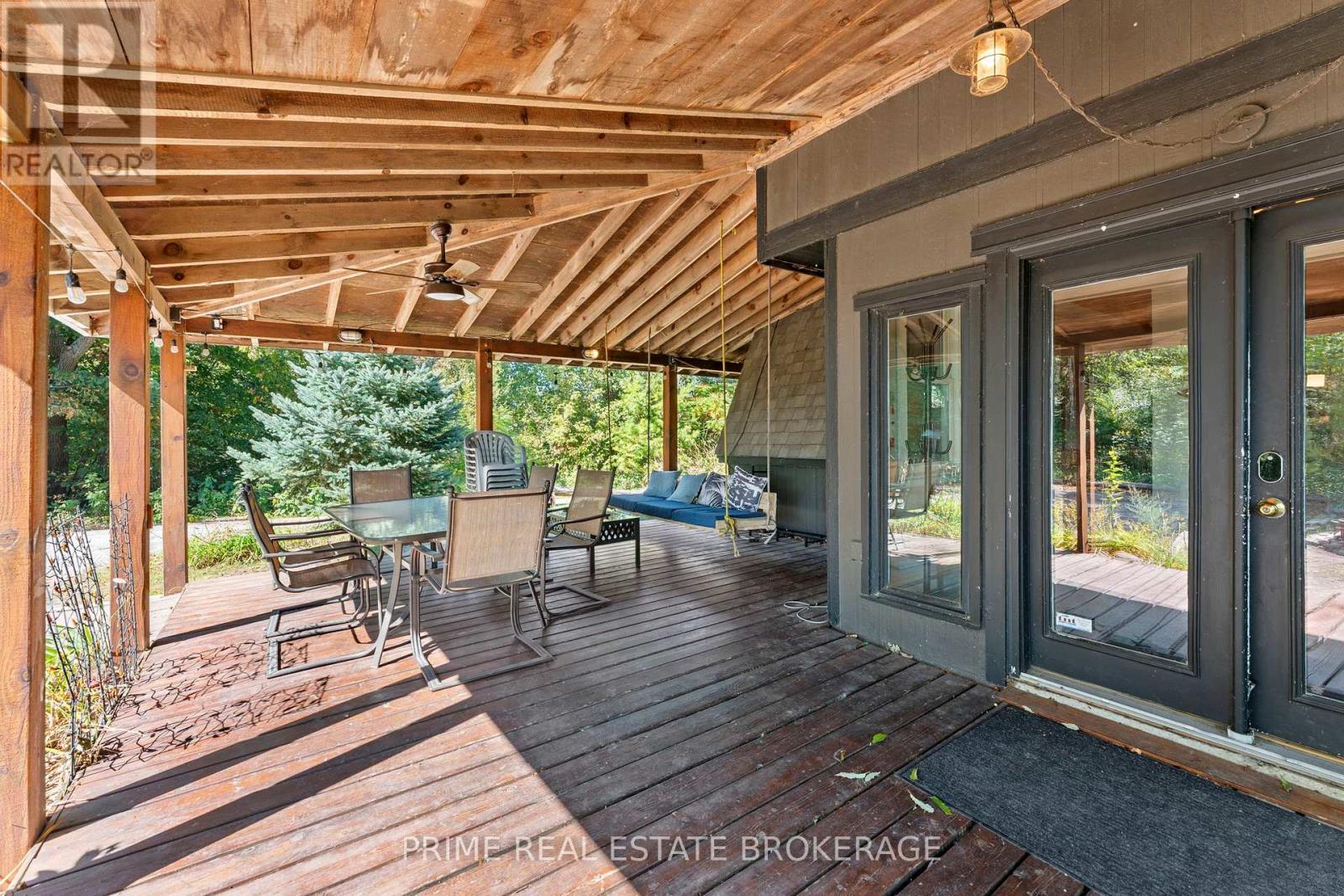 7166 Outer Drive, Lambton Shores, Ontario  N0M 2L0 - Photo 41 - X12421686