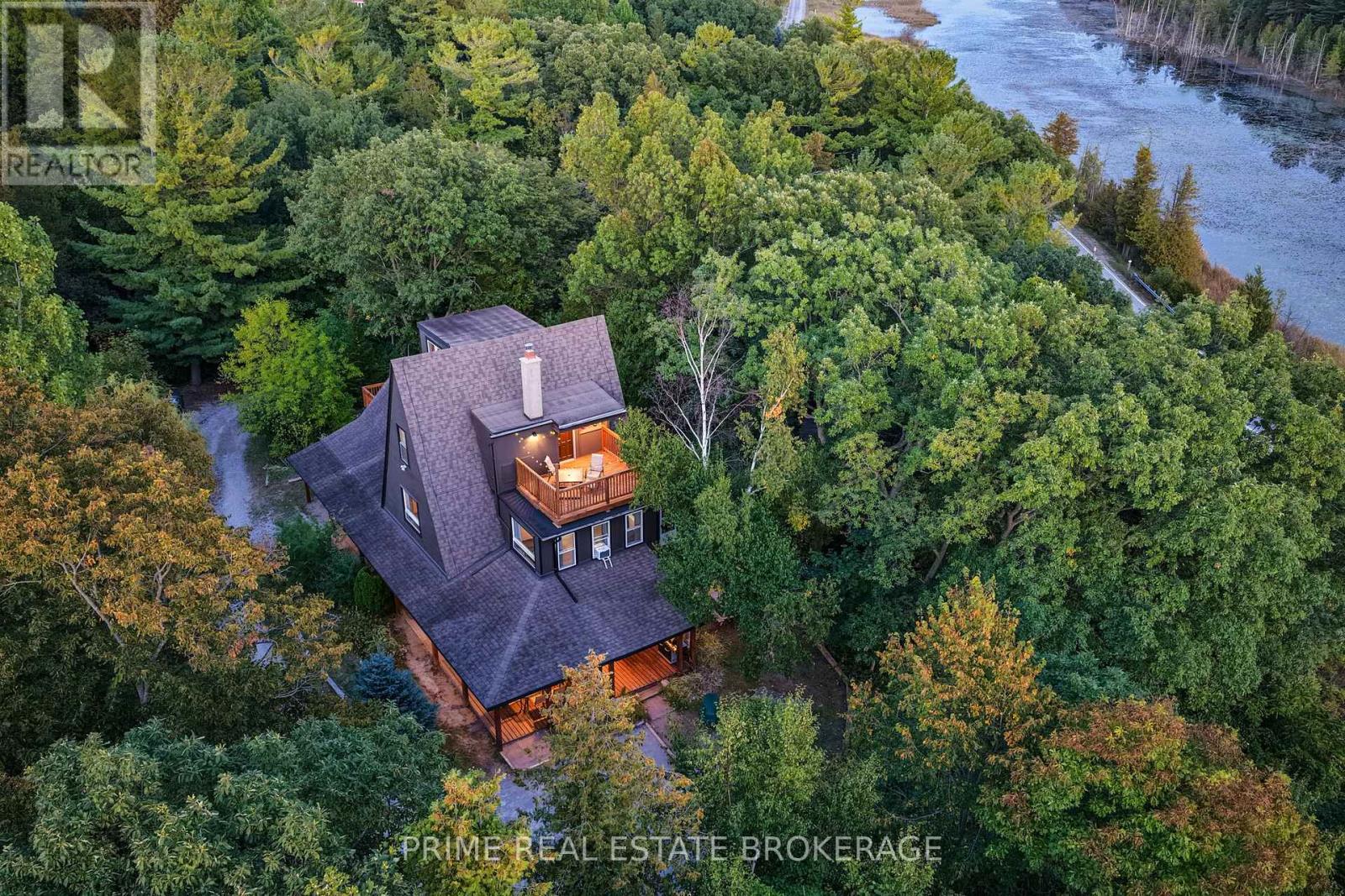 7166 Outer Drive, Lambton Shores, Ontario  N0M 2L0 - Photo 48 - X12421686