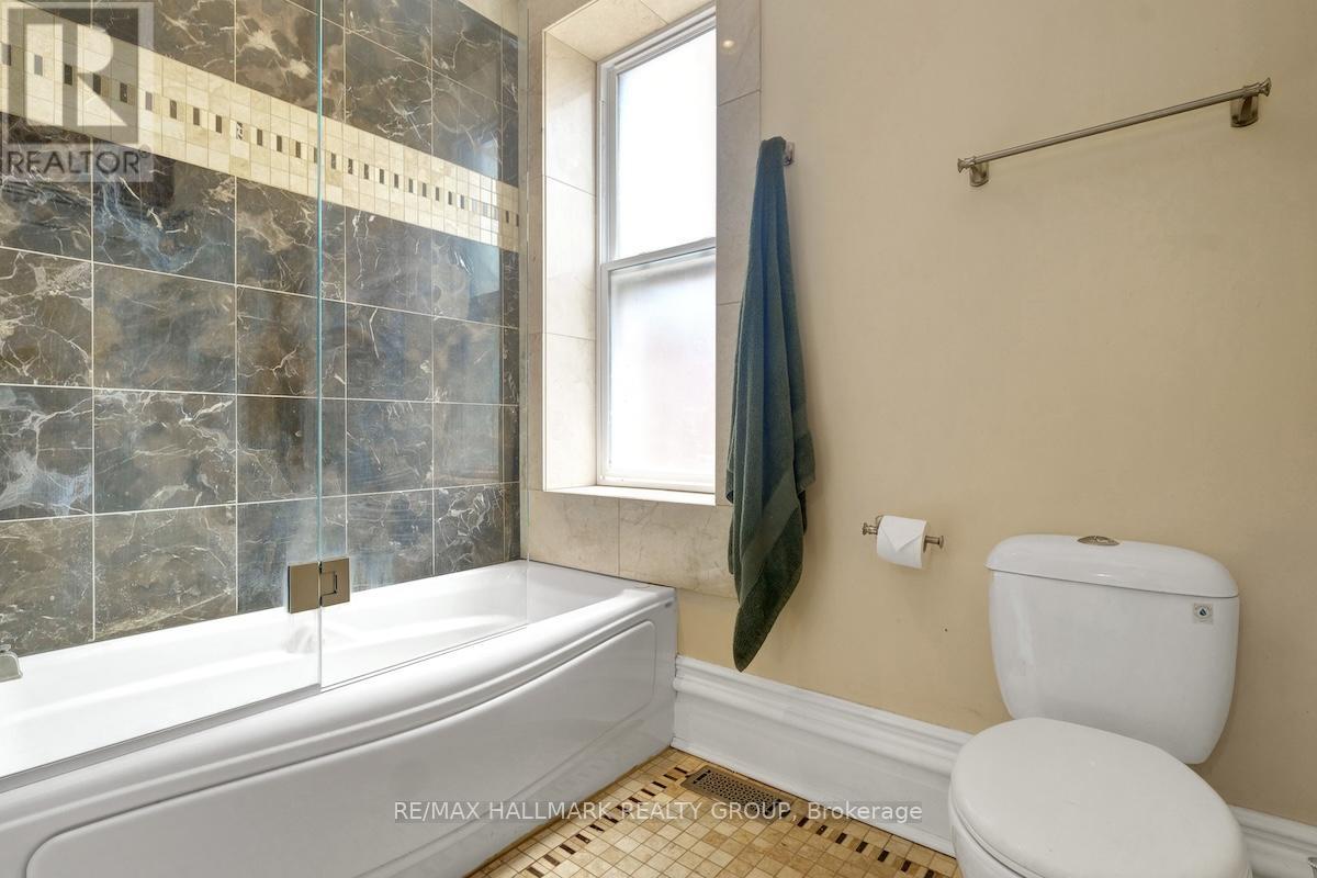 1 - 460 Wilbrod Street, Ottawa, Ontario  K1N 6M8 - Photo 11 - X12421674