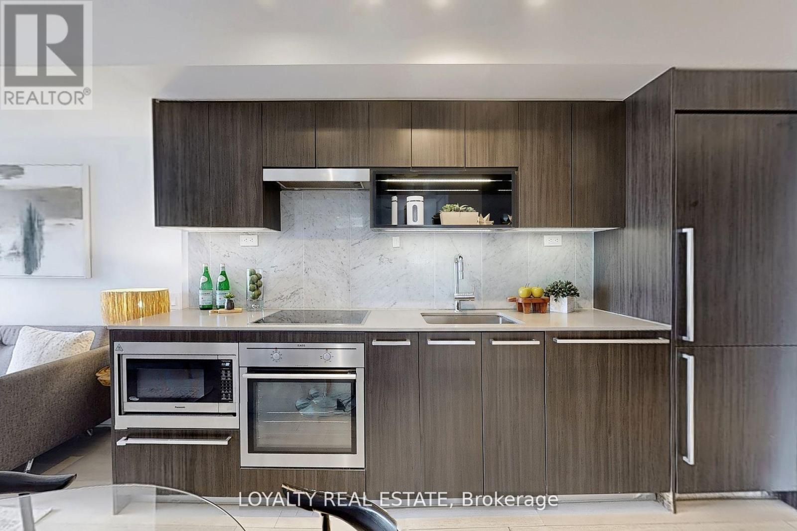 1803 - 70 Queens Wharf Road, Toronto, Ontario  M5V 0J2 - Photo 14 - C12416038