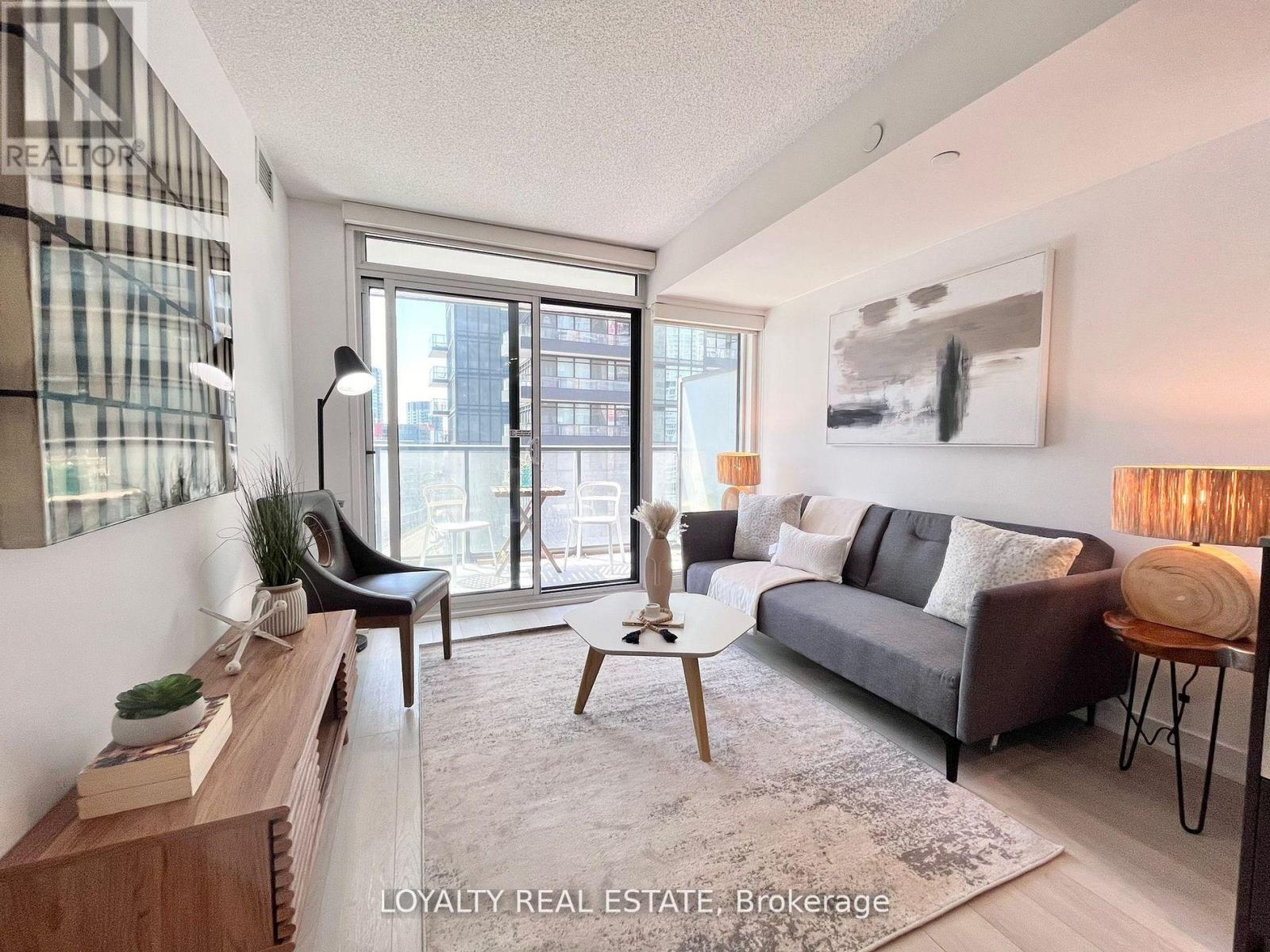 1803 - 70 Queens Wharf Road, Toronto, Ontario  M5V 0J2 - Photo 15 - C12416038