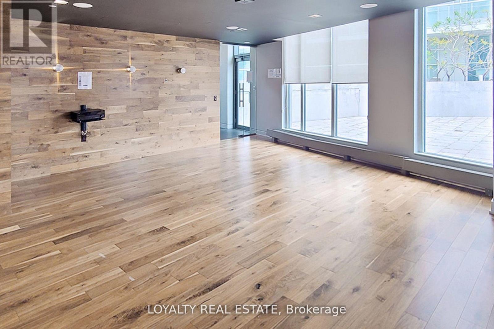 1803 - 70 Queens Wharf Road, Toronto, Ontario  M5V 0J2 - Photo 18 - C12416038