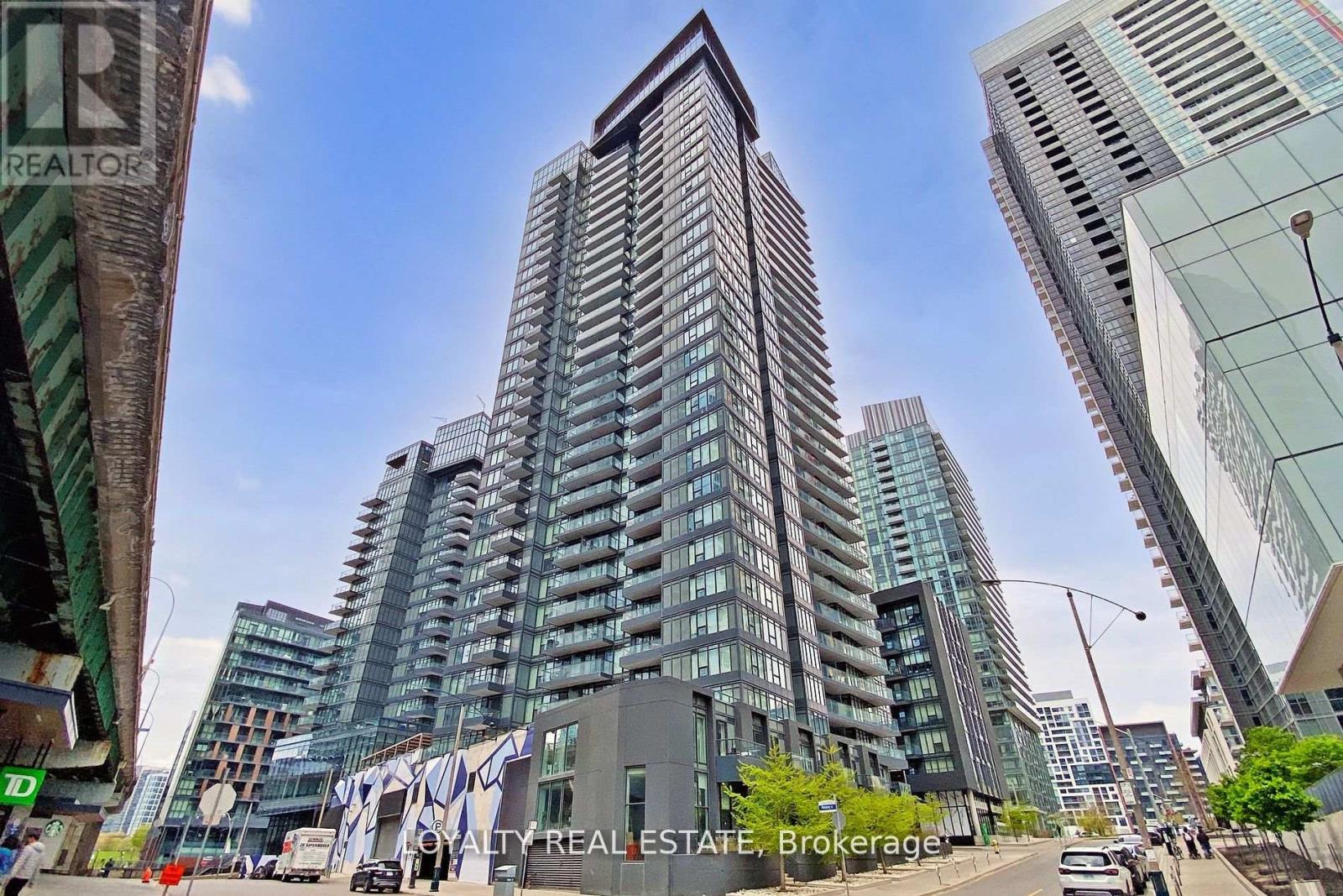 1803 - 70 Queens Wharf Road, Toronto, Ontario  M5V 0J2 - Photo 4 - C12416038