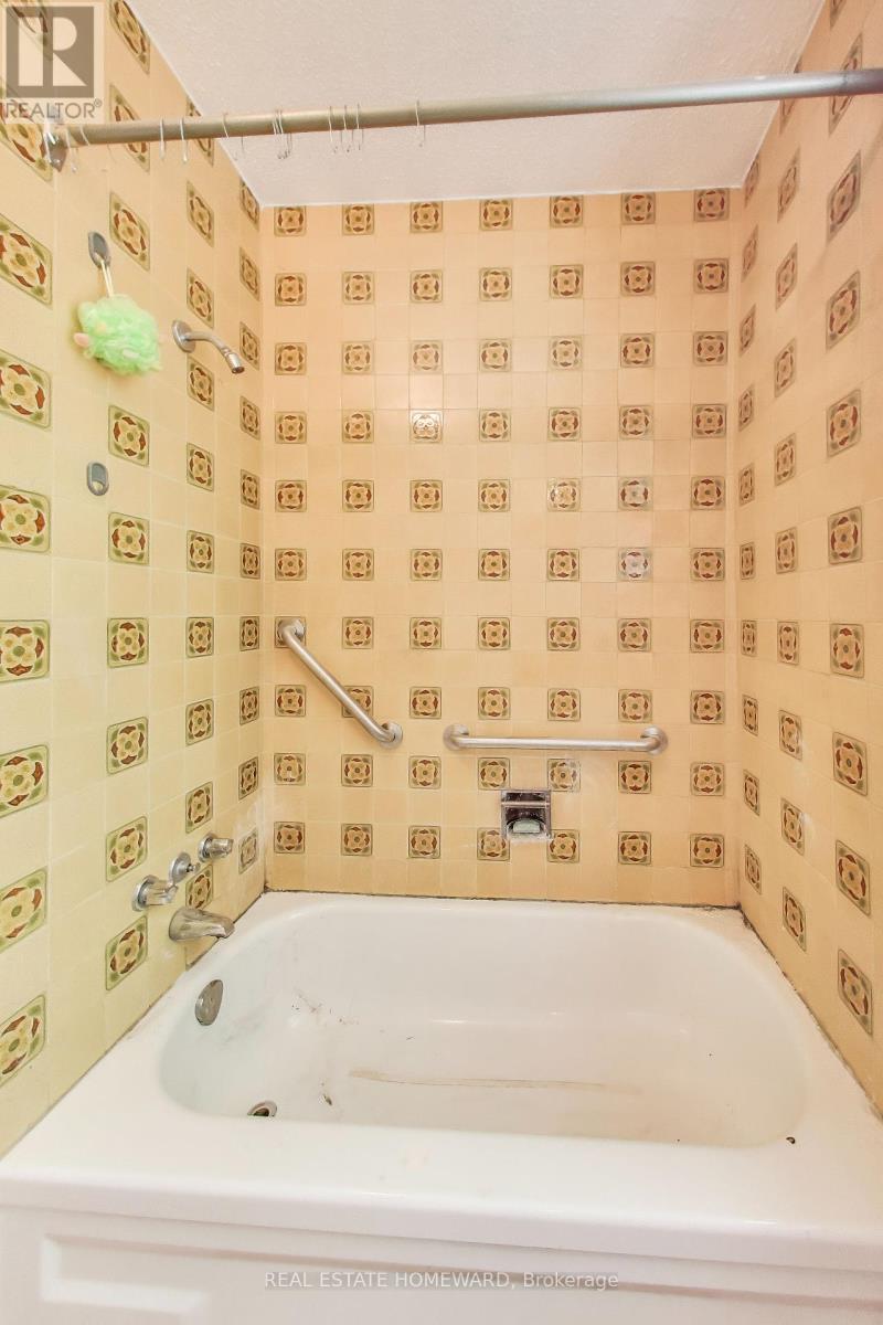 248 Cottingham Street, Toronto, Ontario  M4V 1C6 - Photo 15 - C12421516