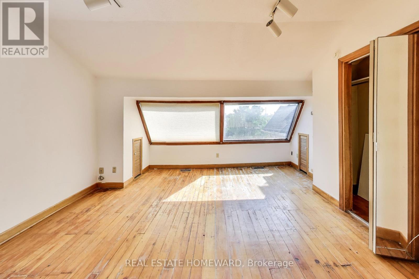 248 Cottingham Street, Toronto, Ontario  M4V 1C6 - Photo 17 - C12421516