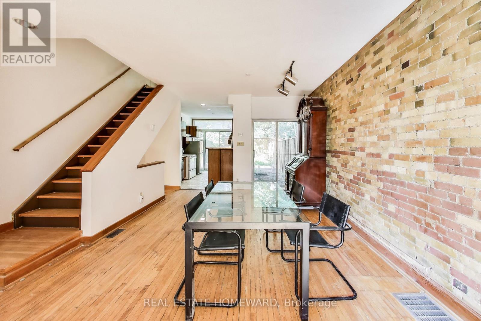248 Cottingham Street, Toronto, Ontario  M4V 1C6 - Photo 4 - C12421516