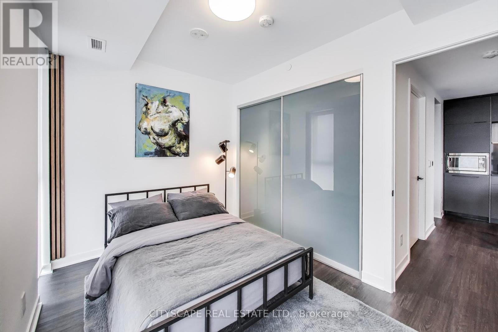1210 - 185 Alberta Avenue, Toronto, Ontario  M6C 0A5 - Photo 14 - C12421521