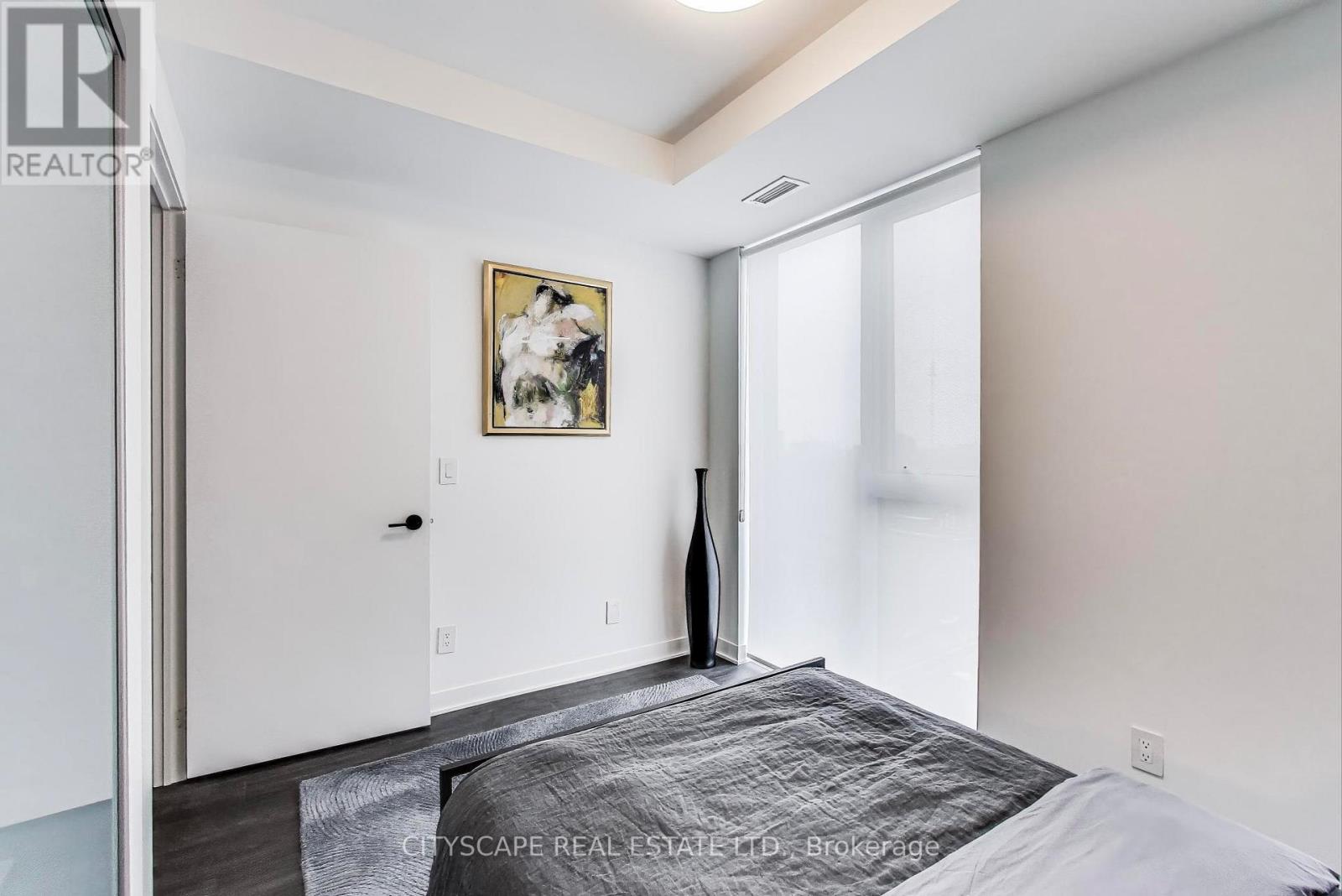 1210 - 185 Alberta Avenue, Toronto, Ontario  M6C 0A5 - Photo 15 - C12421521