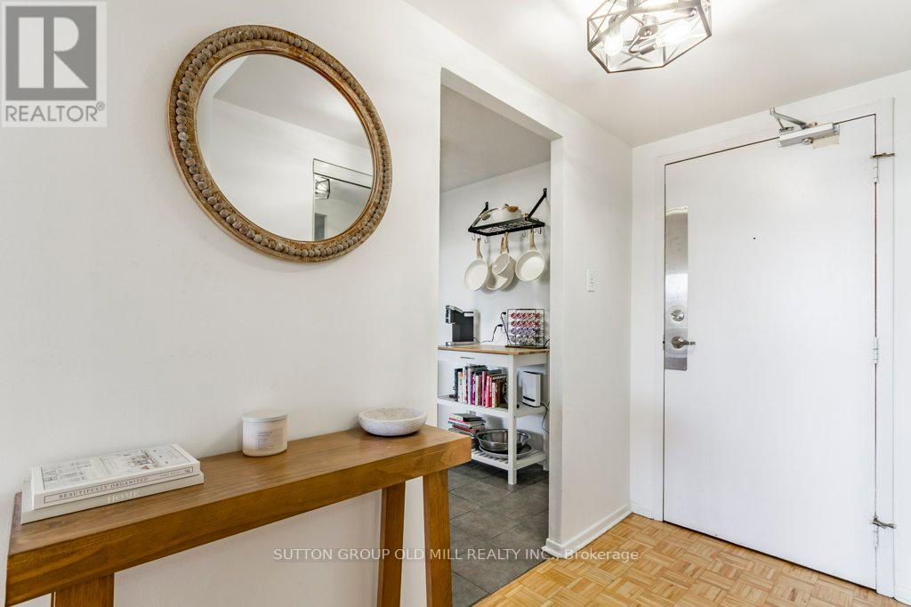 306 - 25 Sunrise Avenue, Toronto (Victoria Village), Ontario  M4A 2S2 - Photo 3 - C12421573