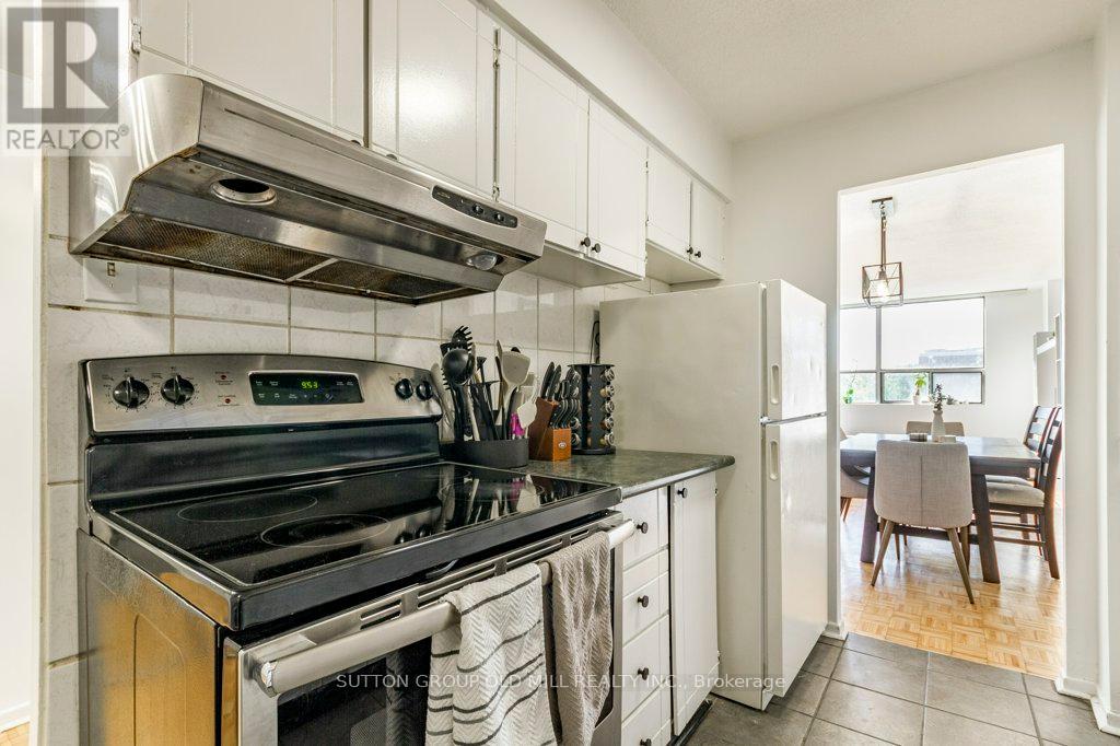 306 - 25 Sunrise Avenue, Toronto (Victoria Village), Ontario  M4A 2S2 - Photo 7 - C12421573