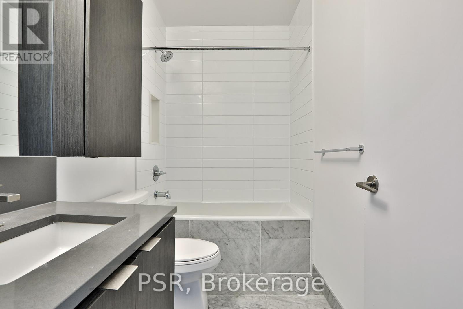Lph05 - 38 Iannuzzi Street, Toronto, Ontario  M5V 0S2 - Photo 31 - C12421583