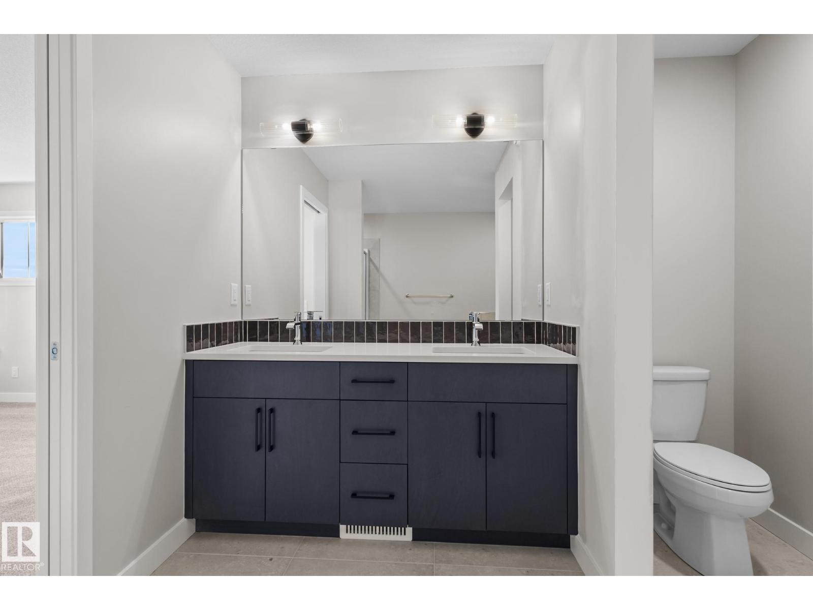 3548 Erlanger Li Nw, Edmonton, Alberta  T6M 1J5 - Photo 11 - E4447099