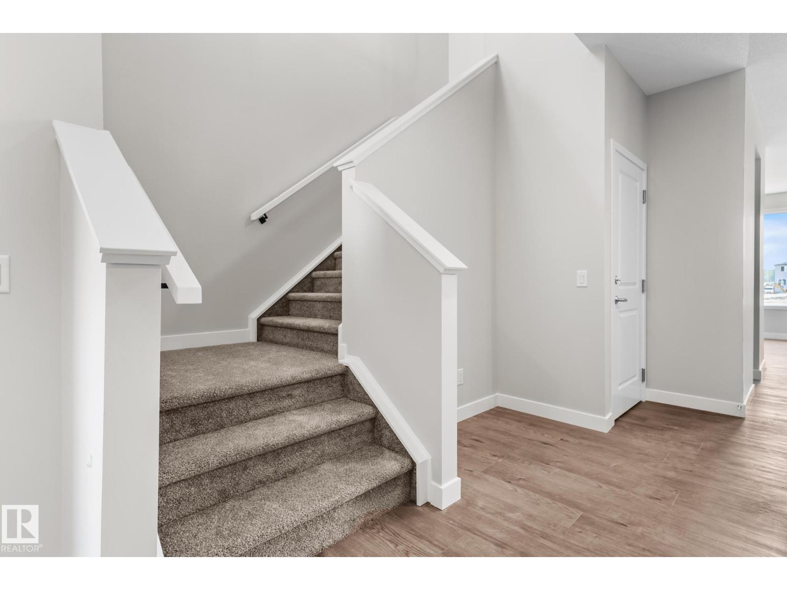 3548 Erlanger Li Nw, Edmonton, Alberta  T6M 1J5 - Photo 6 - E4447099