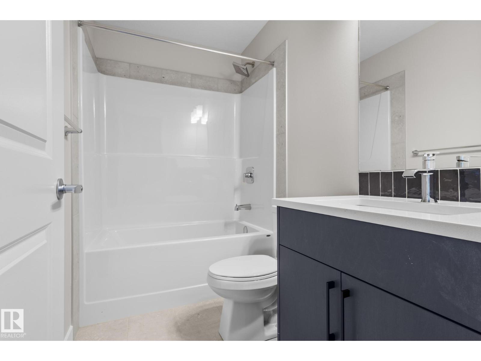 3548 Erlanger Li Nw, Edmonton, Alberta  T6M 1J5 - Photo 8 - E4447099