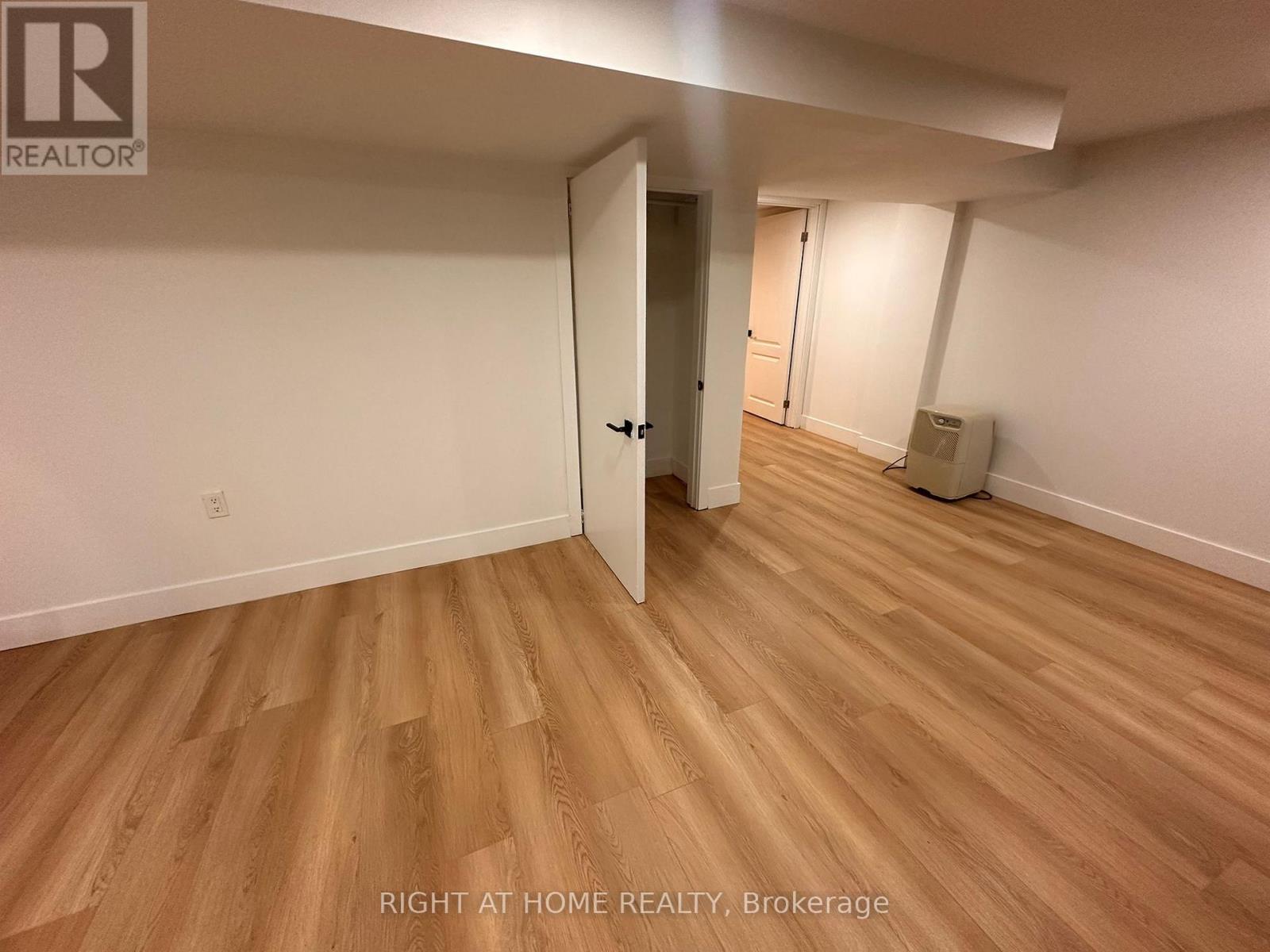 Bsmt 2 - 24 Sunbay Court, Richmond Hill, Ontario  L4E 3E3 - Photo 12 - N12421530
