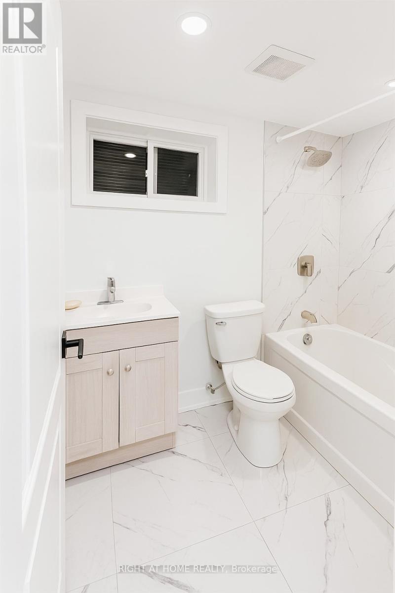 Bsmt 2 - 24 Sunbay Court, Richmond Hill, Ontario  L4E 3E3 - Photo 2 - N12421530