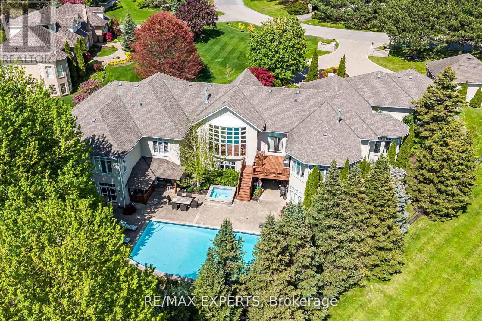 8 Alm Court, Aurora, Ontario  L4G 6W7 - Photo 42 - N12421534