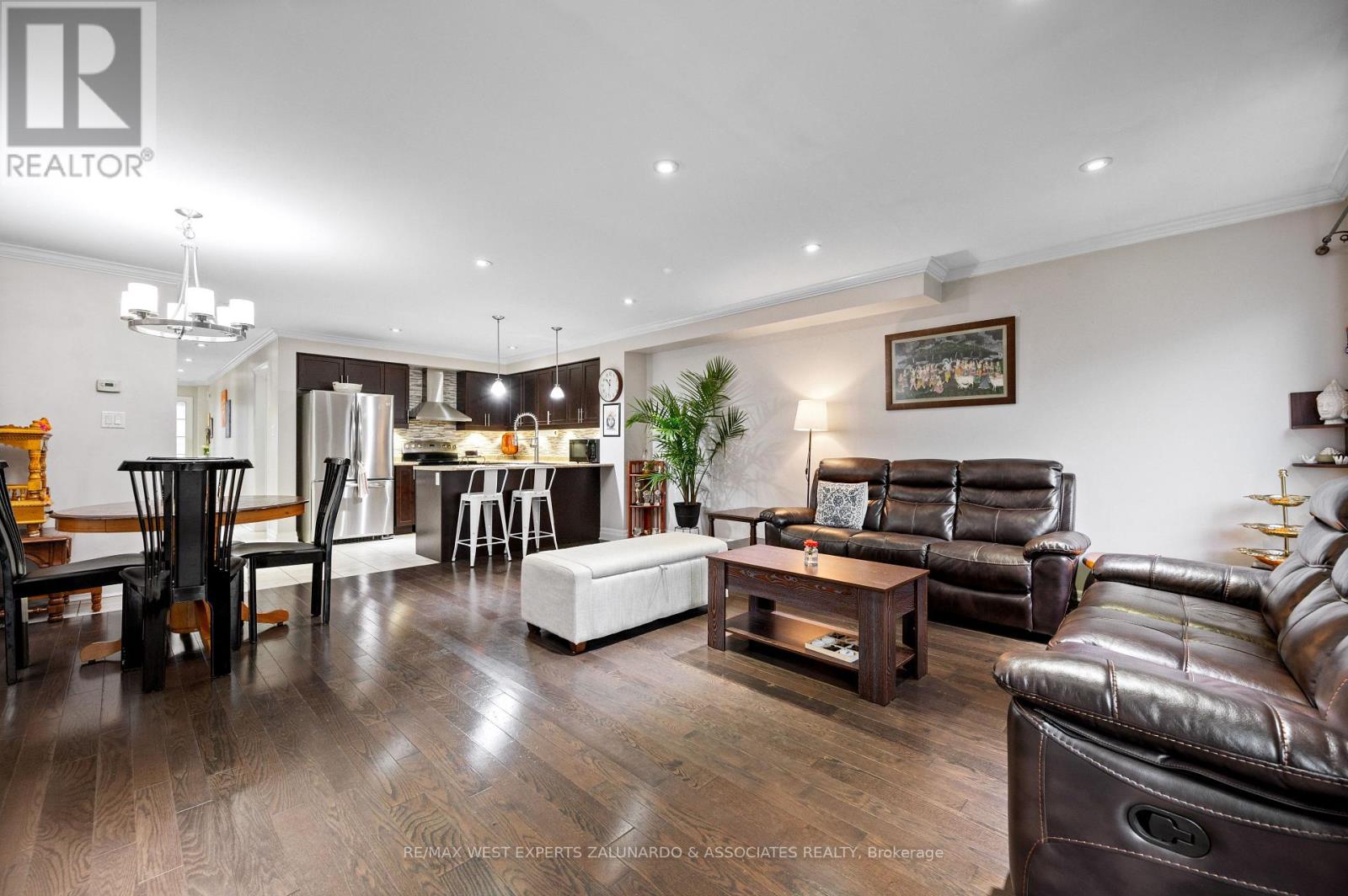 281 Meadowhawk Trail, Bradford West Gwillimbury, Ontario  L3Z 0K4 - Photo 13 - N12421538