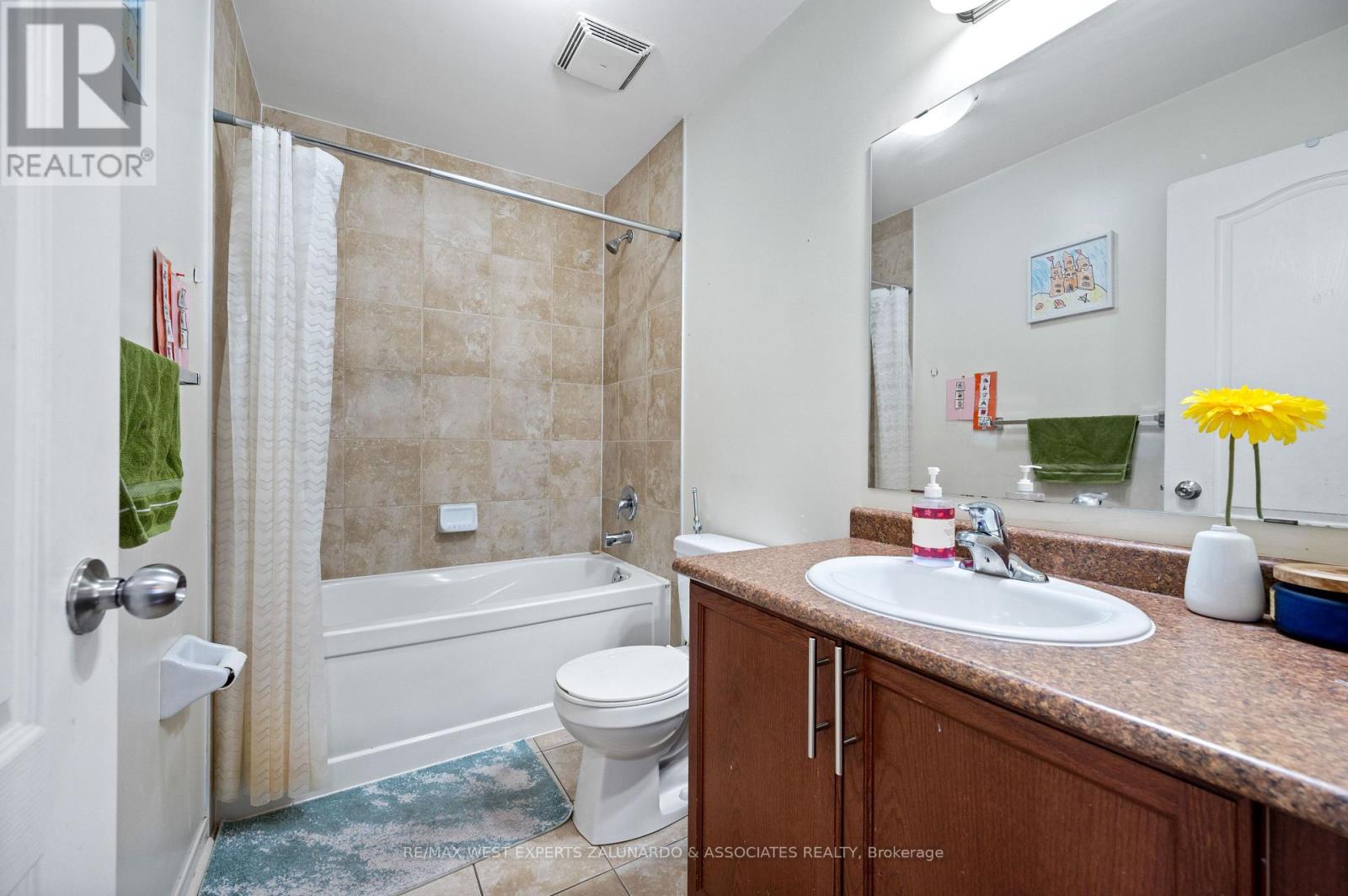 281 Meadowhawk Trail, Bradford West Gwillimbury, Ontario  L3Z 0K4 - Photo 28 - N12421538