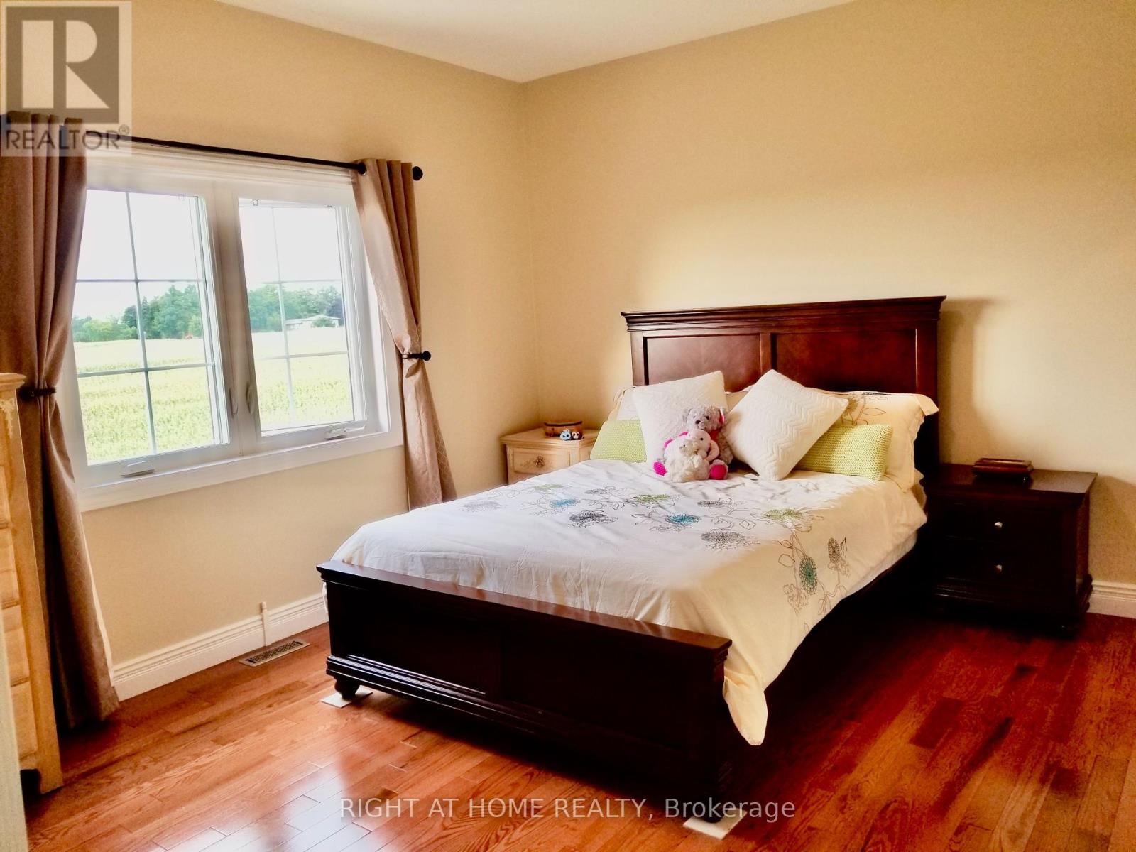 376 Sandford Road, Uxbridge, Ontario  L0C 1E0 - Photo 10 - N12421554