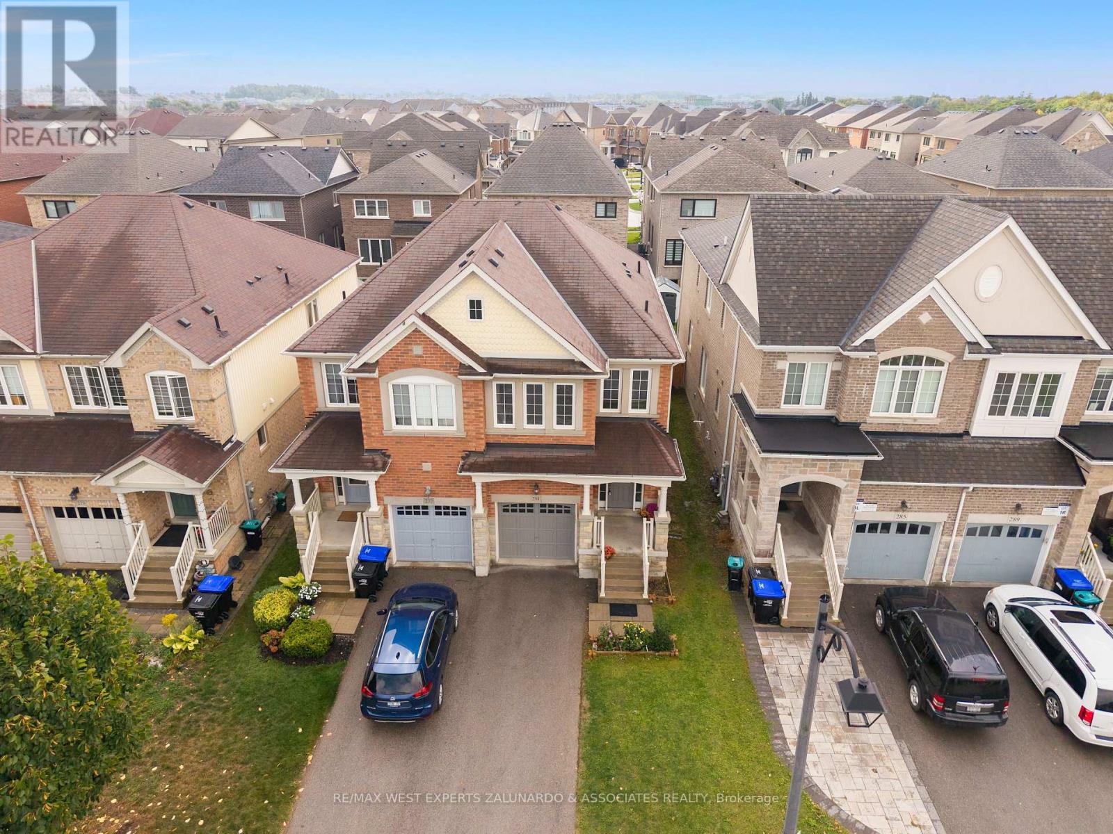 281 Meadowhawk Trail, Bradford West Gwillimbury, Ontario  L3Z 0K4 - Photo 3 - N12421558