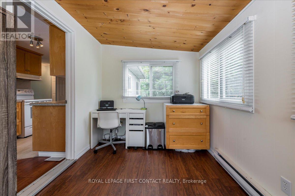 5 Broadway Avenue, Innisfil, Ontario  L9S 1M9 - Photo 13 - N12421574