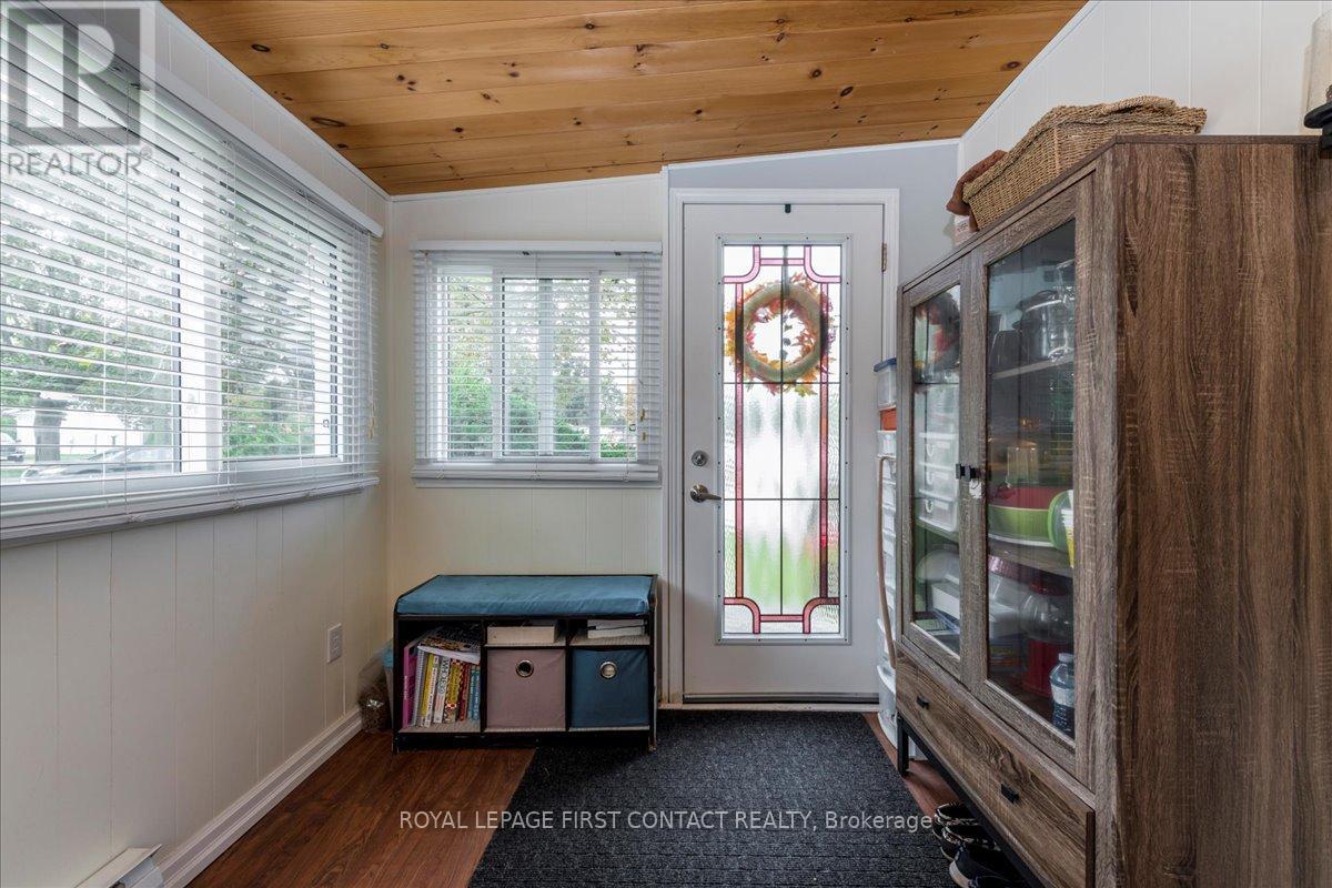 5 Broadway Avenue, Innisfil, Ontario  L9S 1M9 - Photo 14 - N12421574