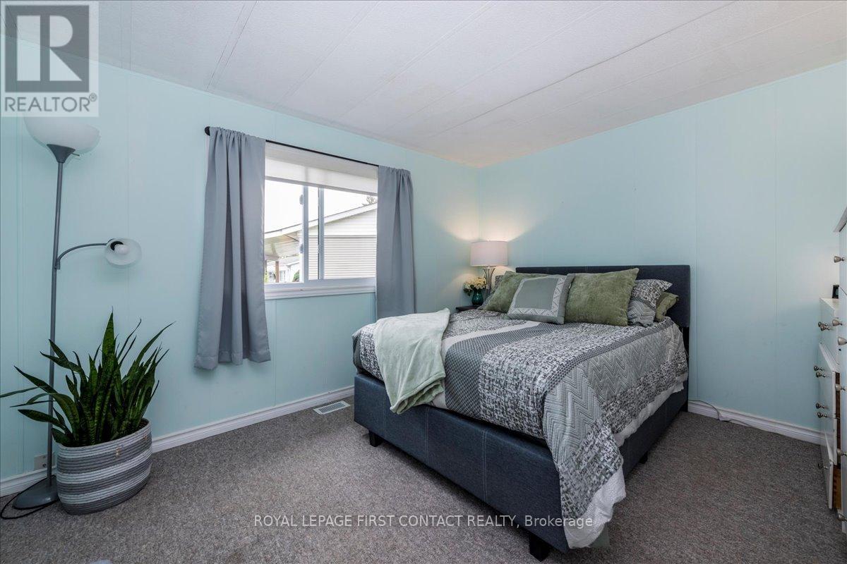 5 Broadway Avenue, Innisfil, Ontario  L9S 1M9 - Photo 15 - N12421574