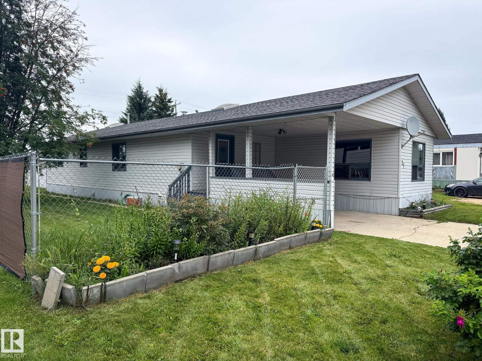 27 Auttreaux DR, Whitecourt, Alberta