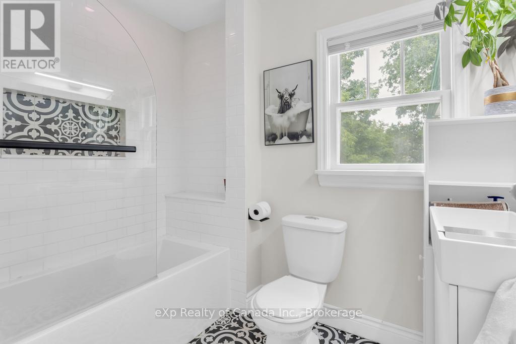9 Oakwood Avenue, Norfolk, Ontario  N3Y 1H4 - Photo 32 - X12406098