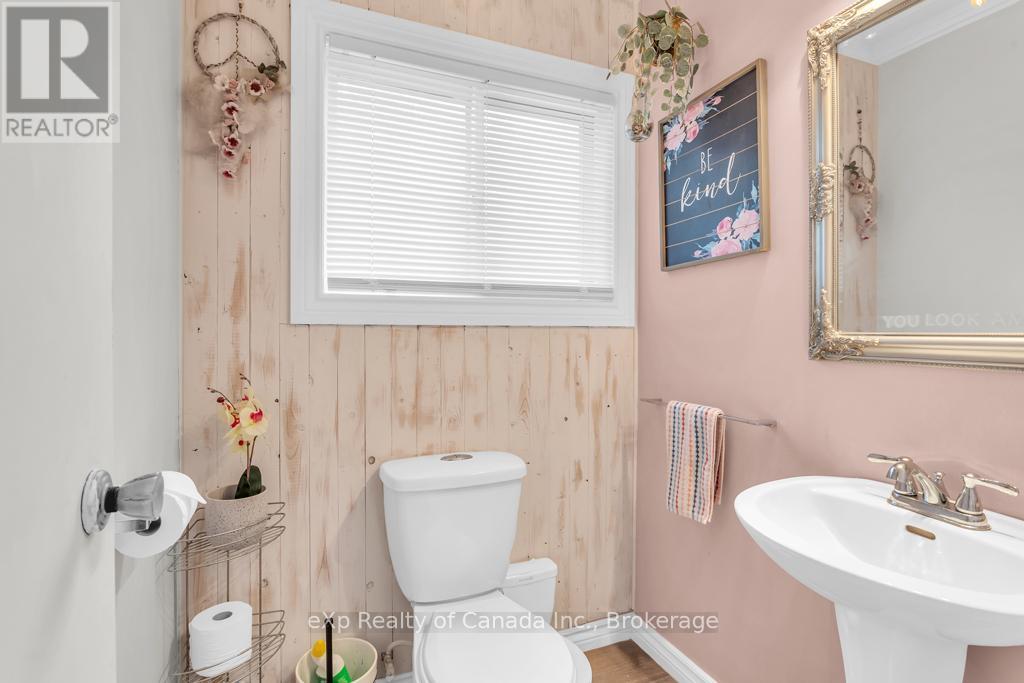 9 Oakwood Avenue, Norfolk, Ontario  N3Y 1H4 - Photo 29 - X12406098