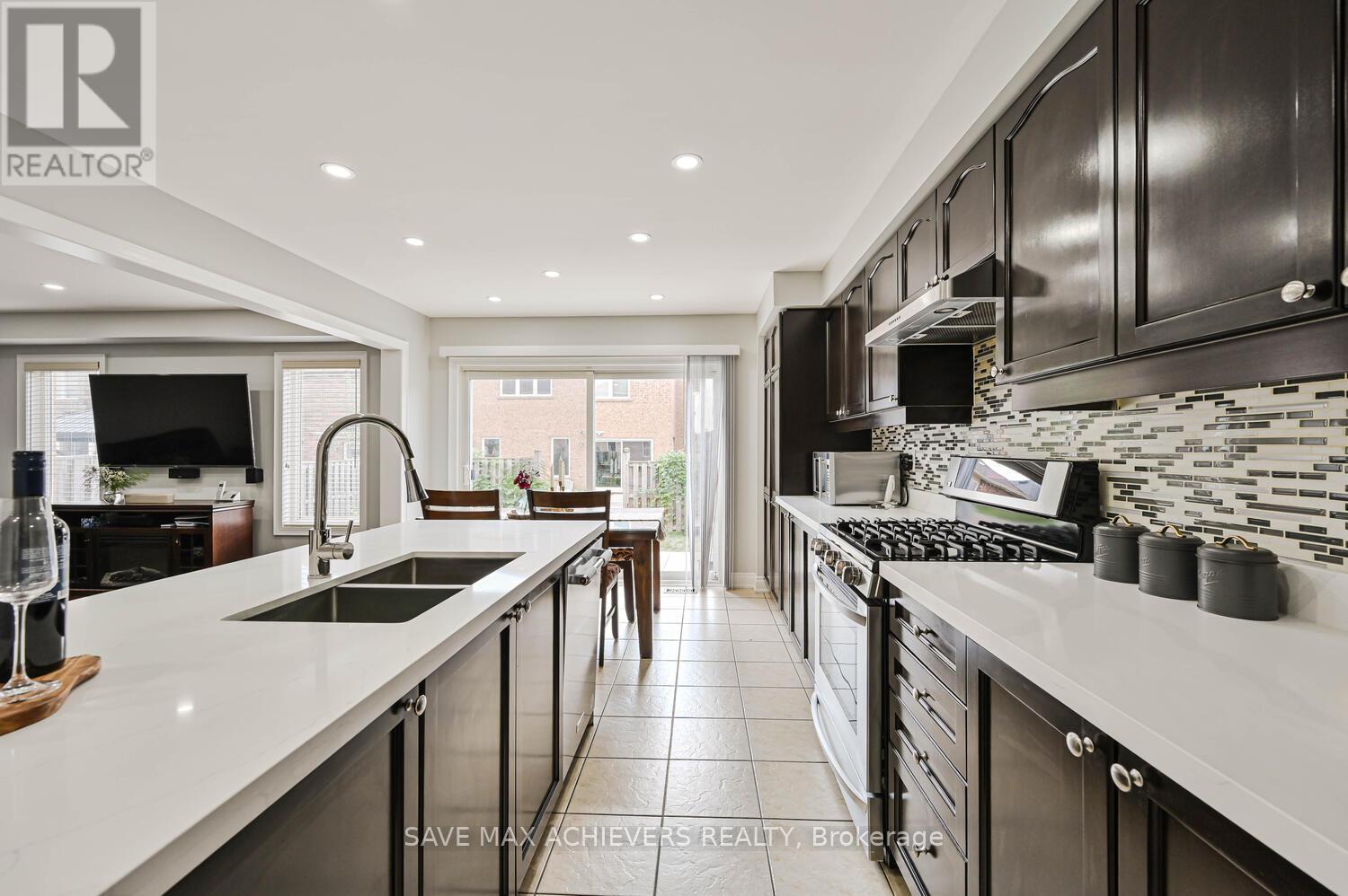 6 Seascape Crescent, Brampton (Bram East), Ontario  L6P 3C3 - Photo 16 - W12421522
