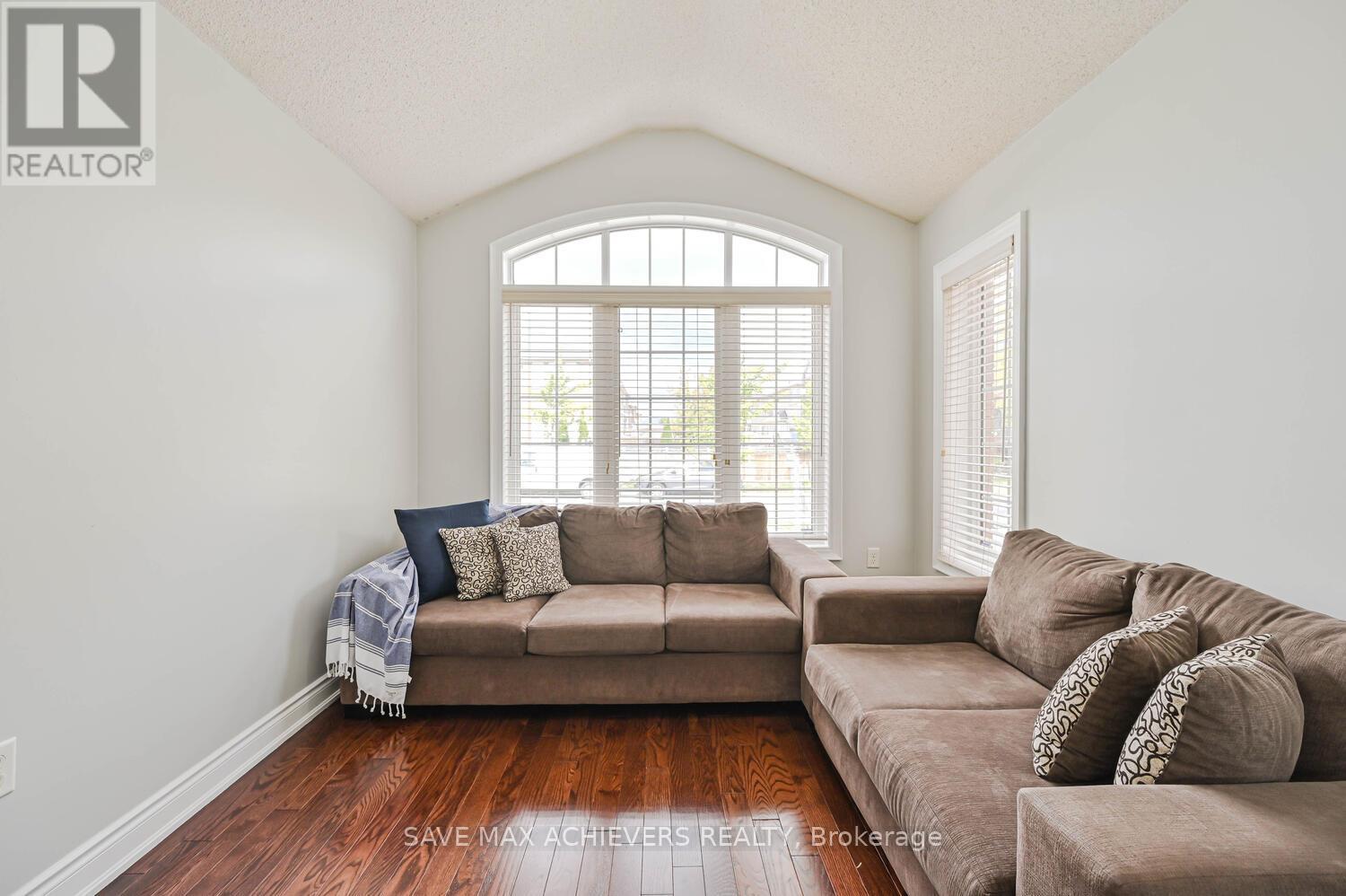 6 Seascape Crescent, Brampton (Bram East), Ontario  L6P 3C3 - Photo 20 - W12421522