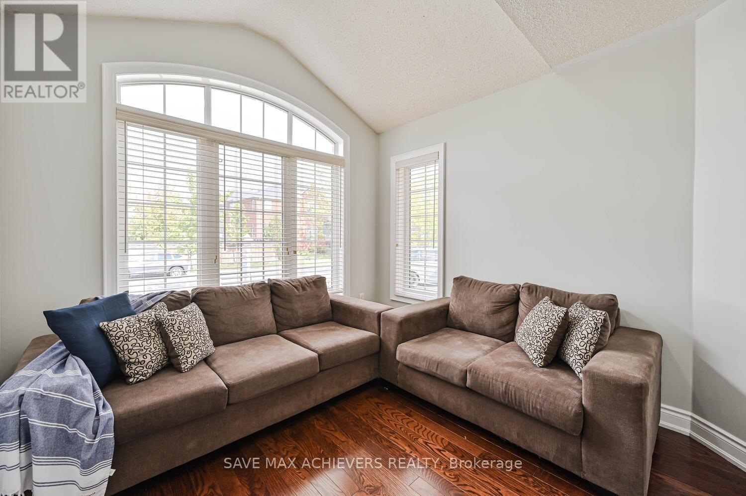 6 Seascape Crescent, Brampton (Bram East), Ontario  L6P 3C3 - Photo 21 - W12421522