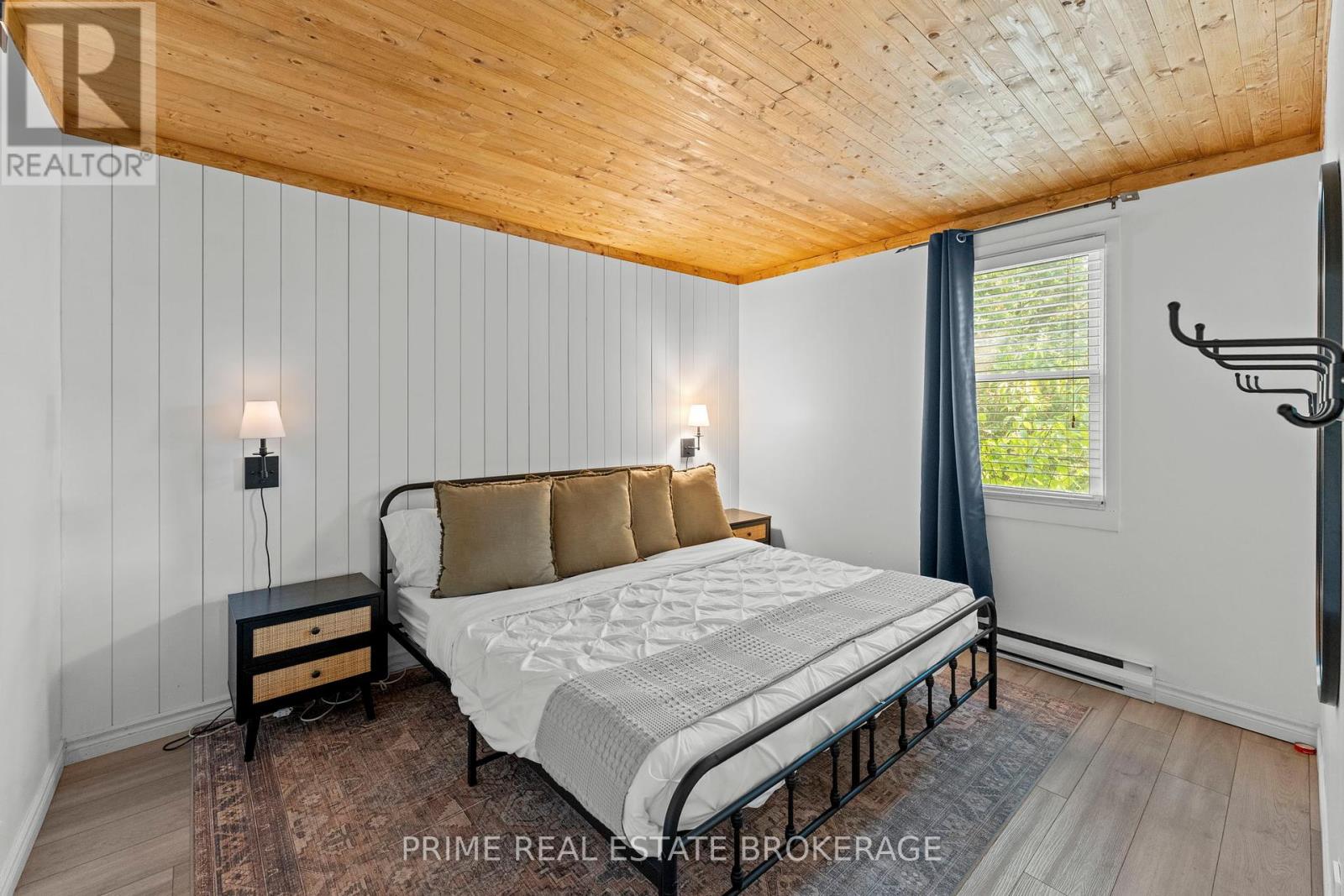 7166 Outer Drive, Lambton Shores, Ontario  N0M 2L0 - Photo 17 - X12421686