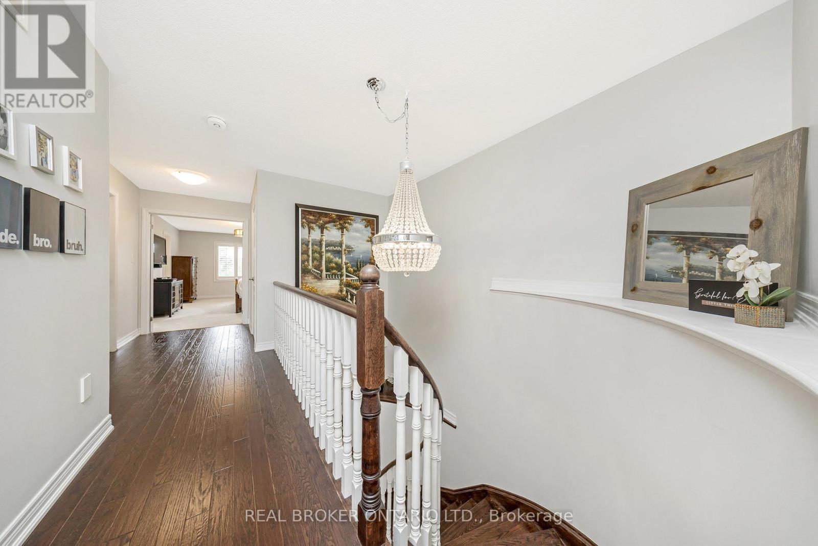 41 Diamond Leaf Lane, Halton Hills, Ontario  L7G 0G7 - Photo 16 - W12421557
