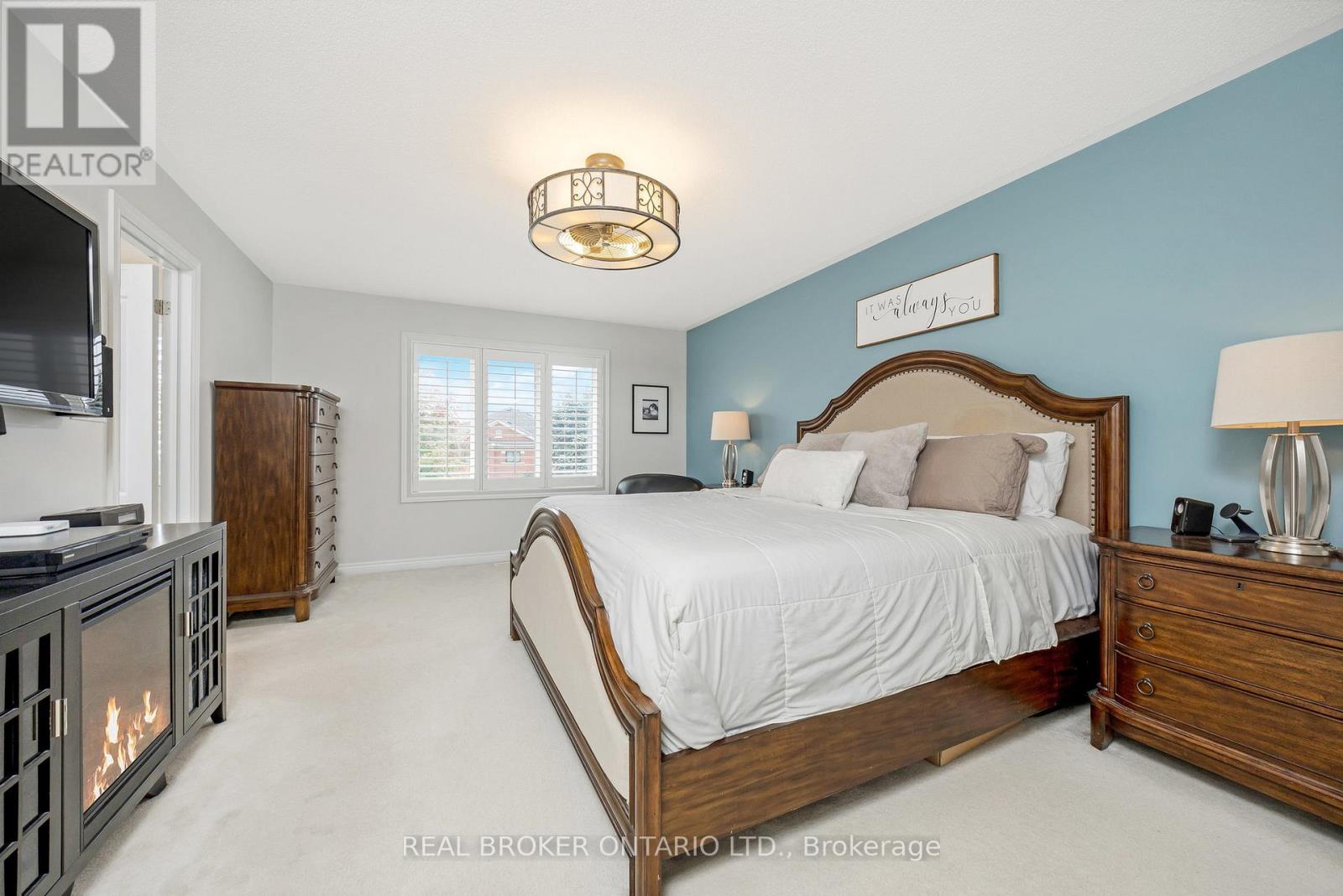 41 Diamond Leaf Lane, Halton Hills, Ontario  L7G 0G7 - Photo 18 - W12421557