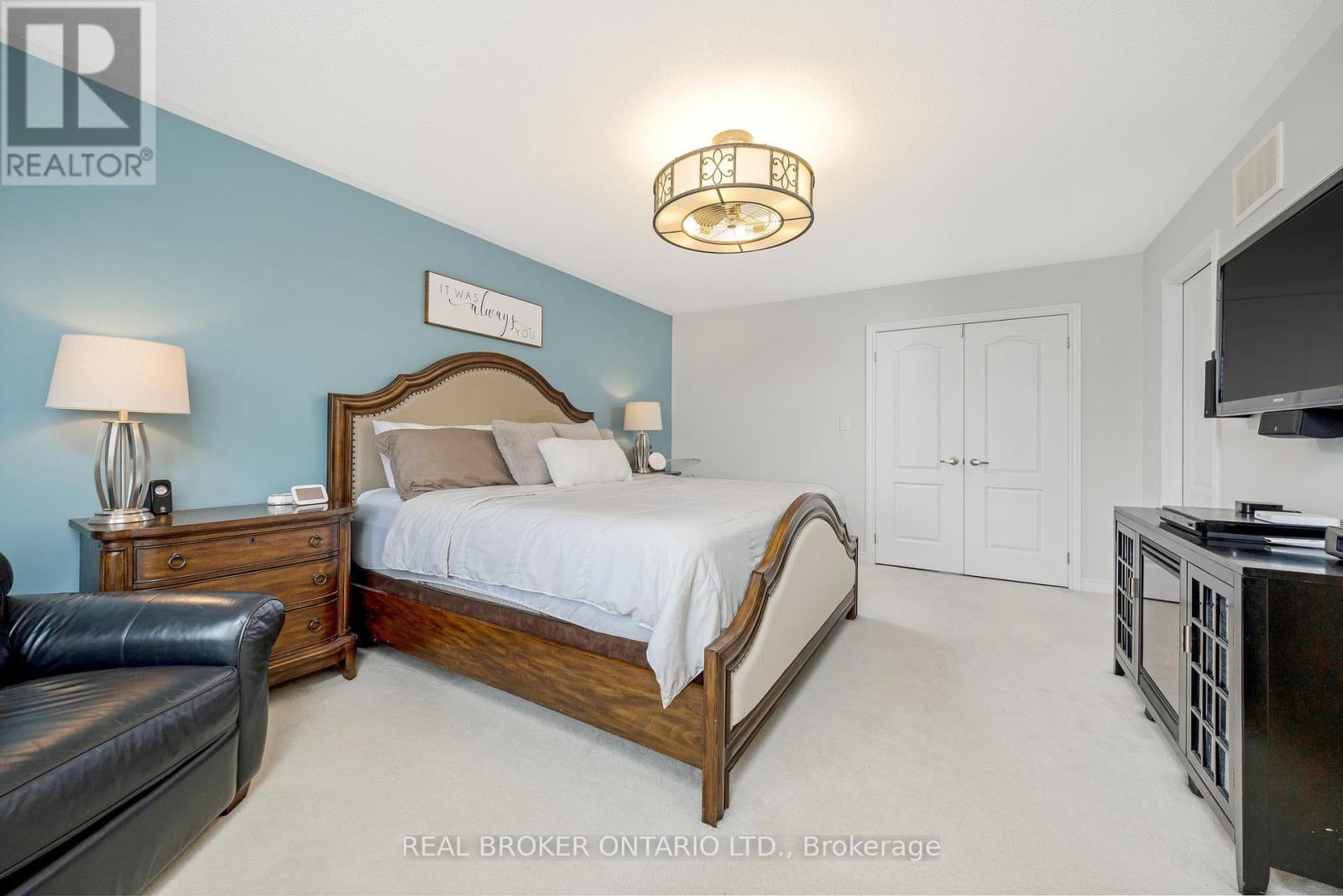 41 Diamond Leaf Lane, Halton Hills, Ontario  L7G 0G7 - Photo 19 - W12421557