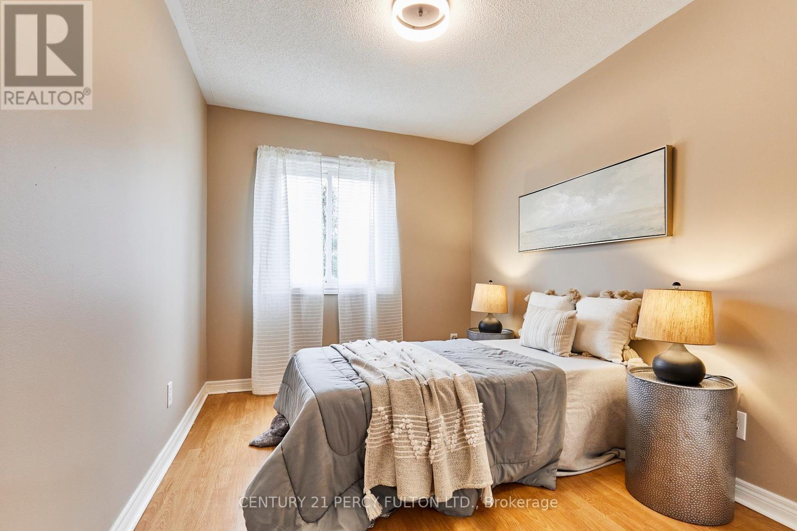 29 Archbury Circle, Caledon, Ontario  L7E 2H7 - Photo 19 - W12421605