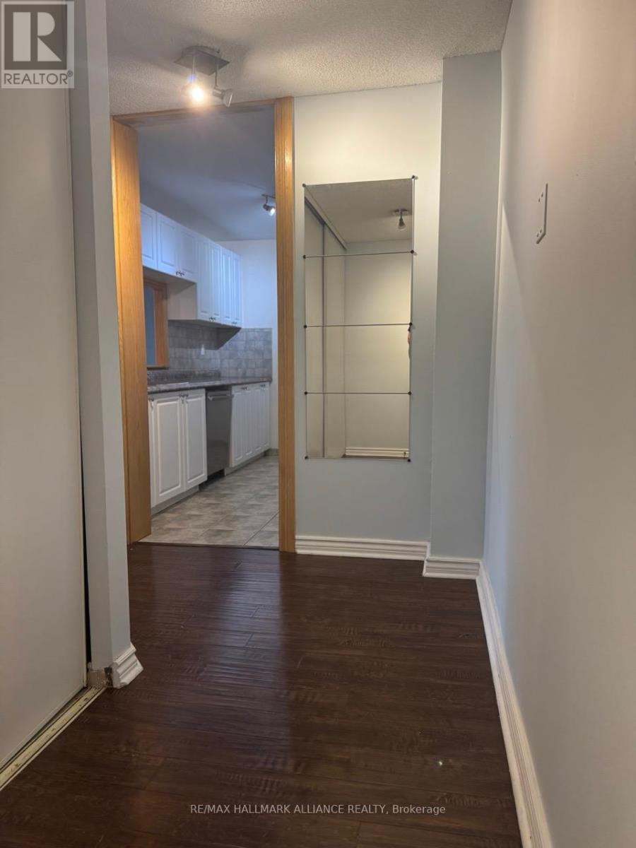 208 - 4205 Shipp Drive, Mississauga, Ontario  L4Z 2Y9 - Photo 3 - W12421610