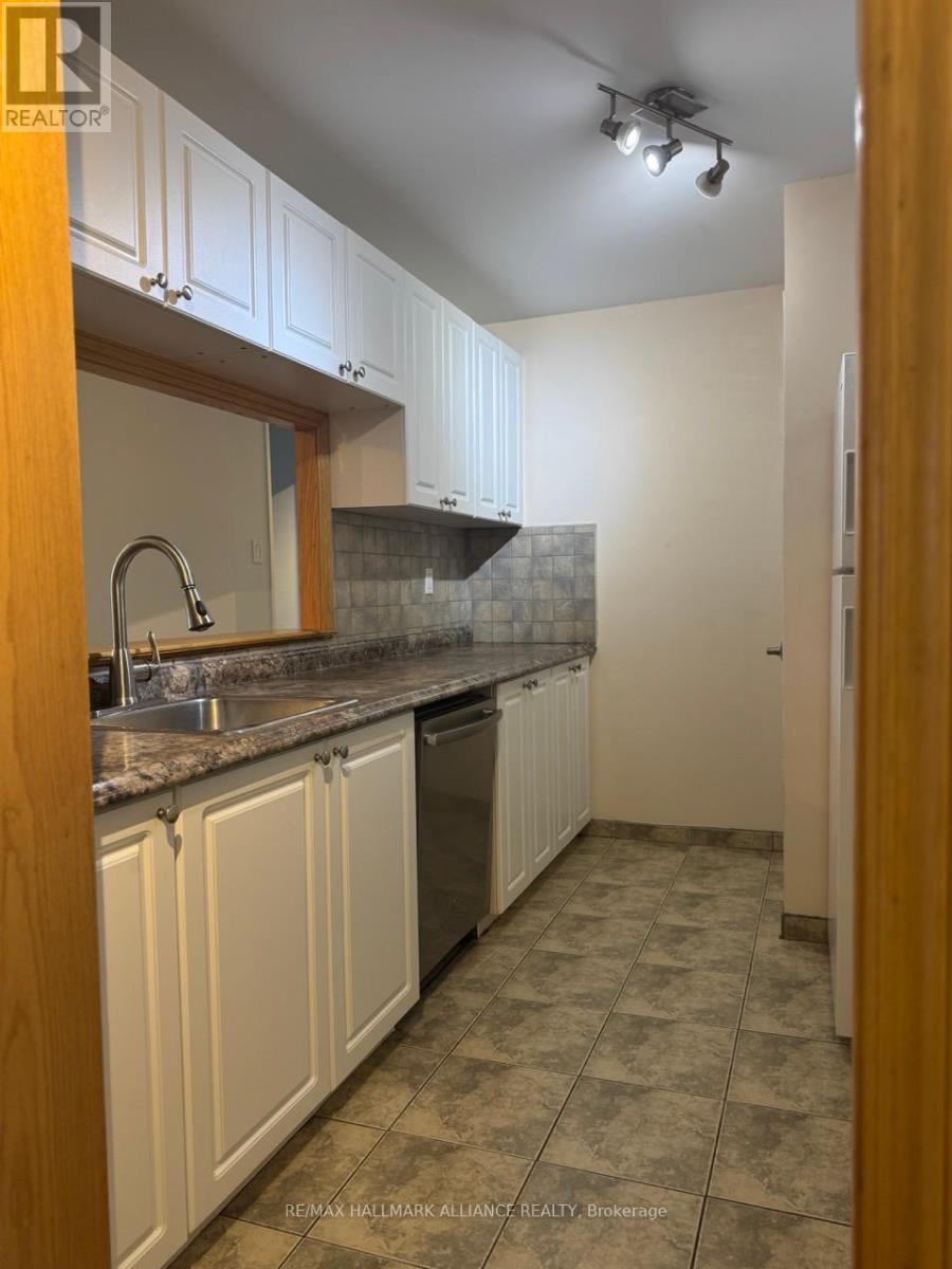 208 - 4205 Shipp Drive, Mississauga, Ontario  L4Z 2Y9 - Photo 7 - W12421610