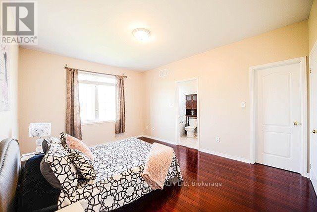 120 River Rock Crescent, Brampton, Ontario  L7A 2W4 - Photo 11 - W12421619