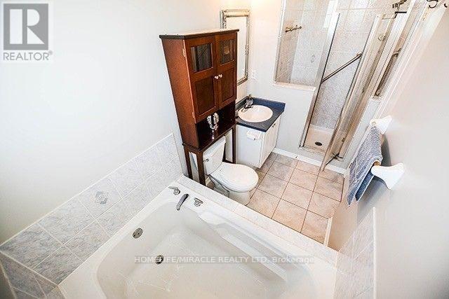 120 River Rock Crescent, Brampton, Ontario  L7A 2W4 - Photo 12 - W12421619